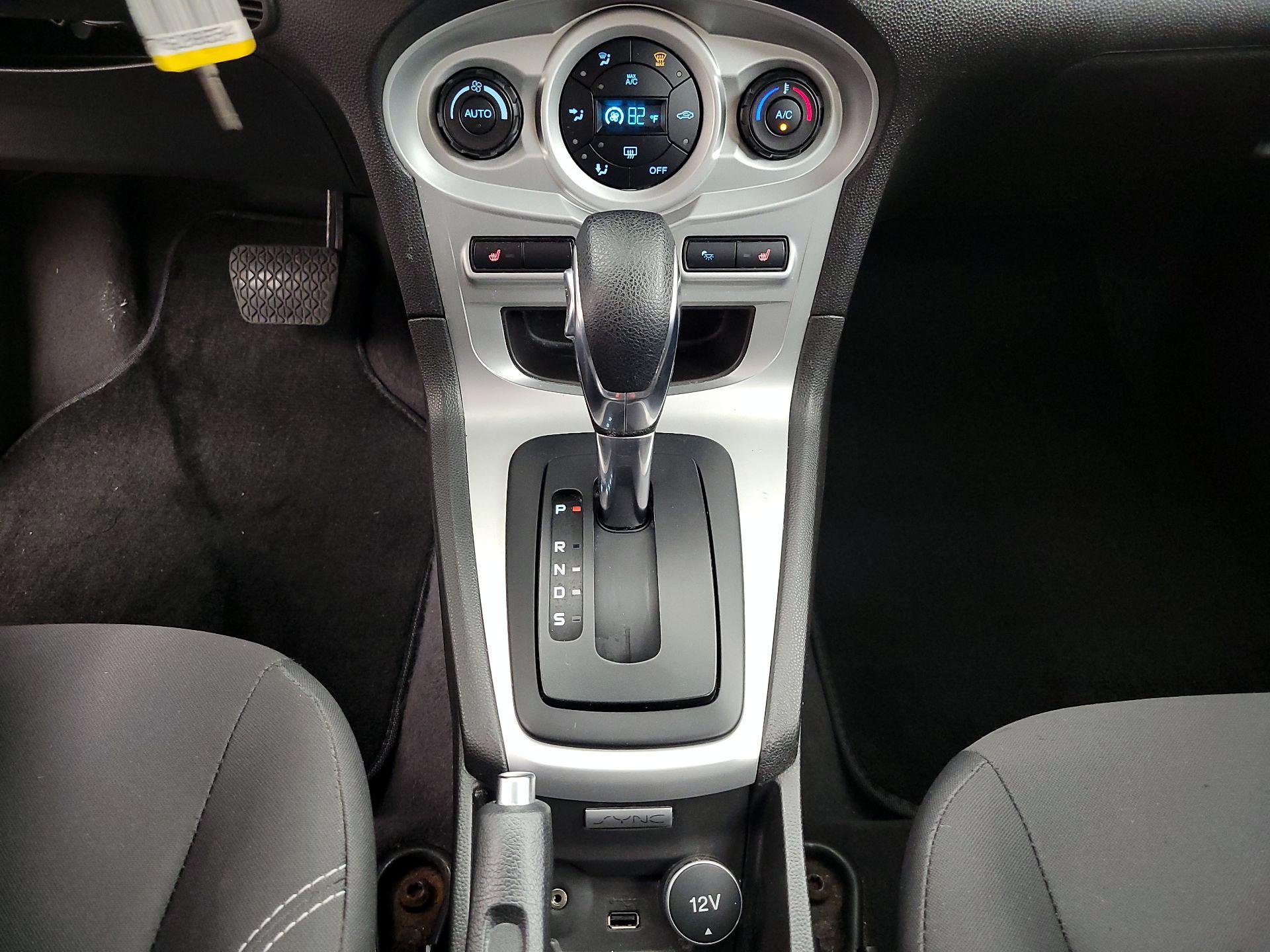 Thumbnail: 2017 Ford Fiesta - 16