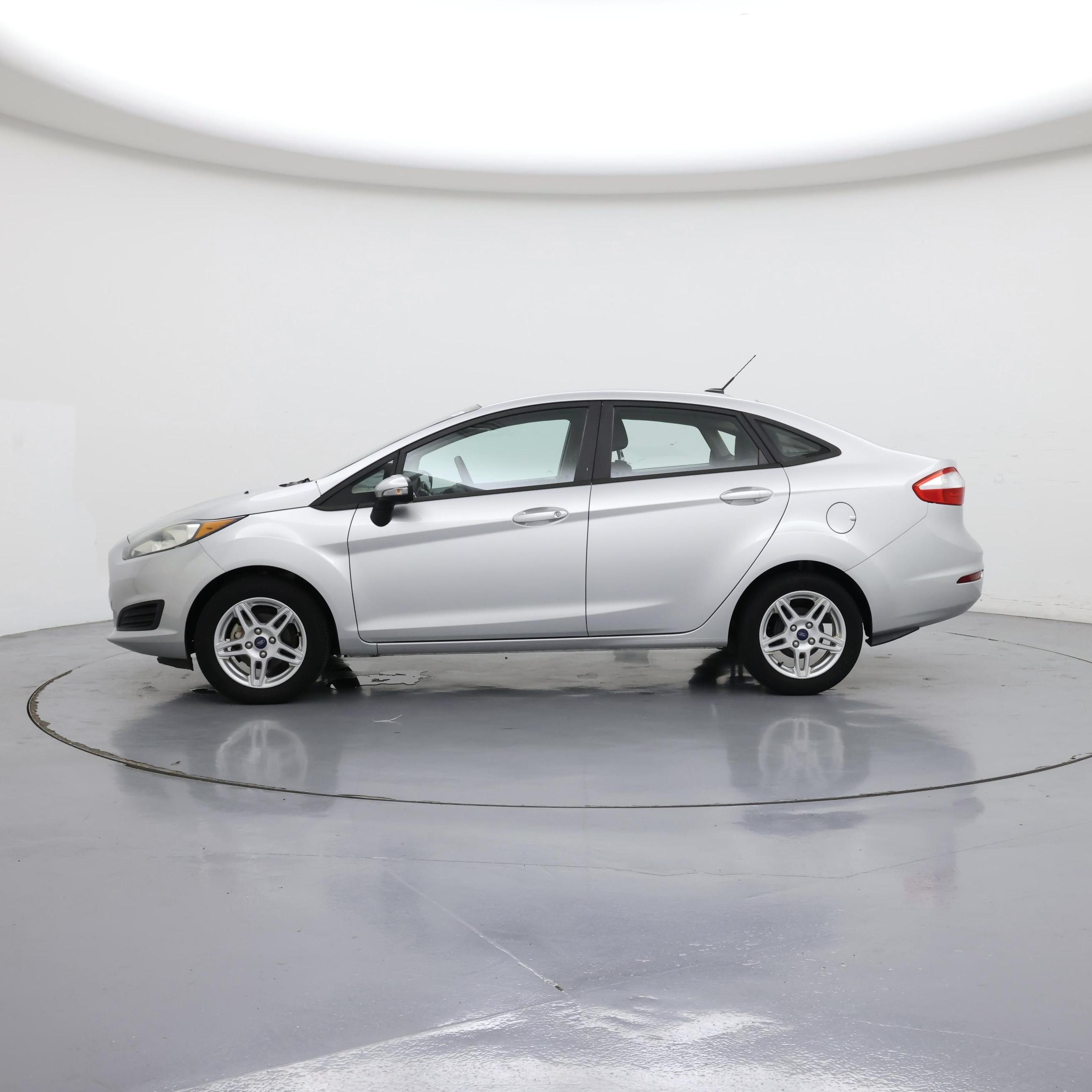 Thumbnail: 2017 Ford Fiesta - 3