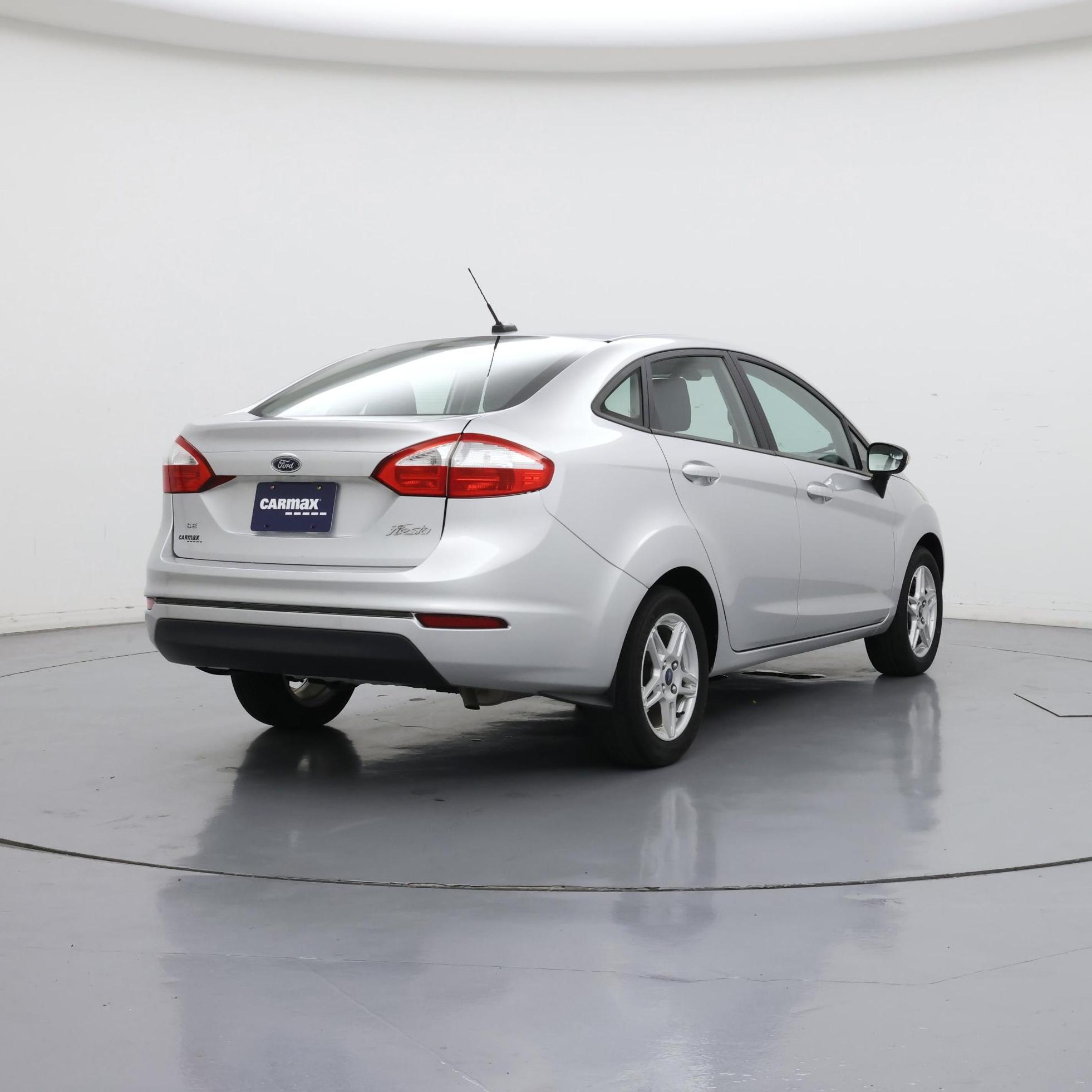Thumbnail: 2017 Ford Fiesta - 8