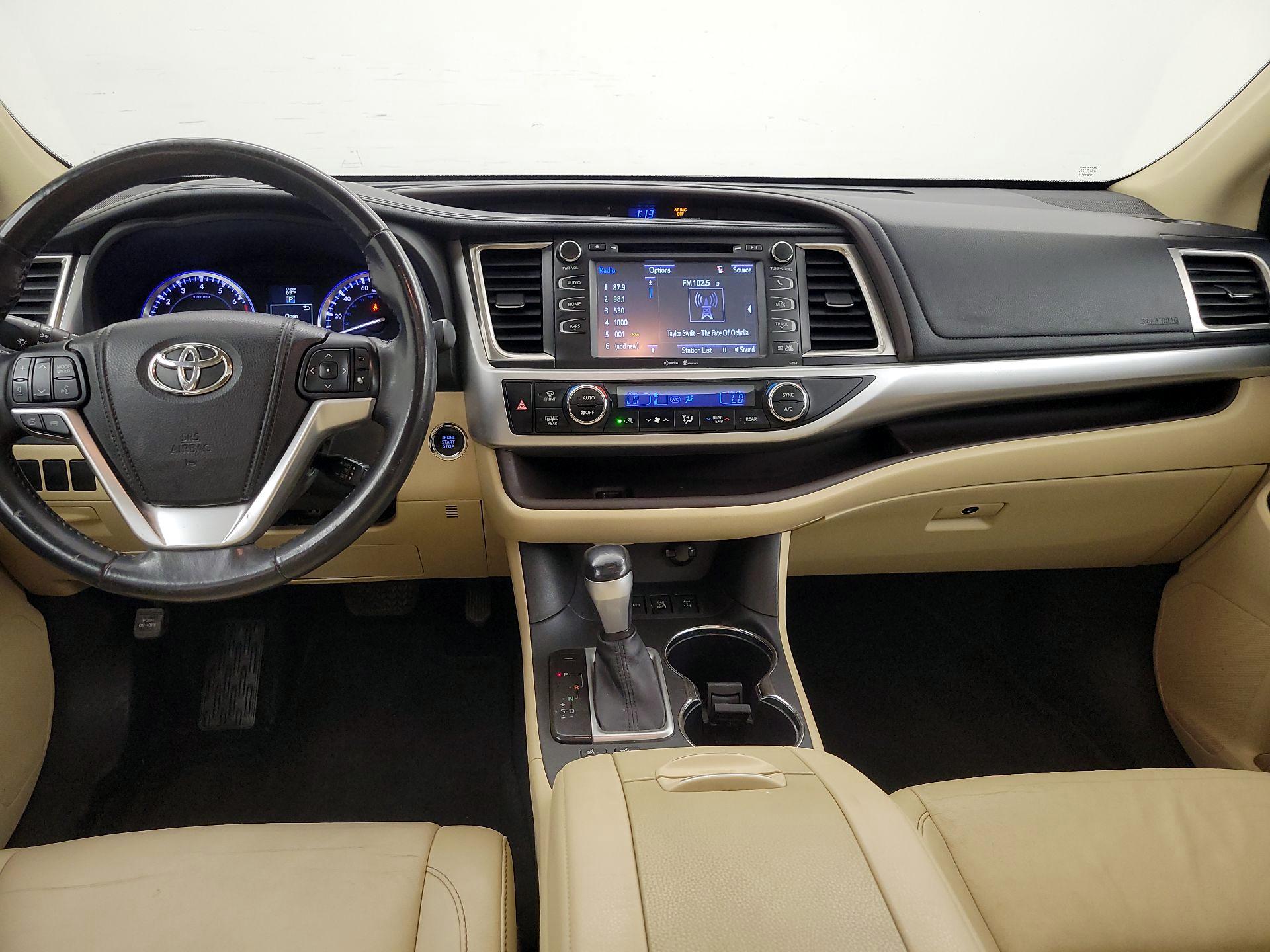 Thumbnail: 2014 Toyota Highlander - 9