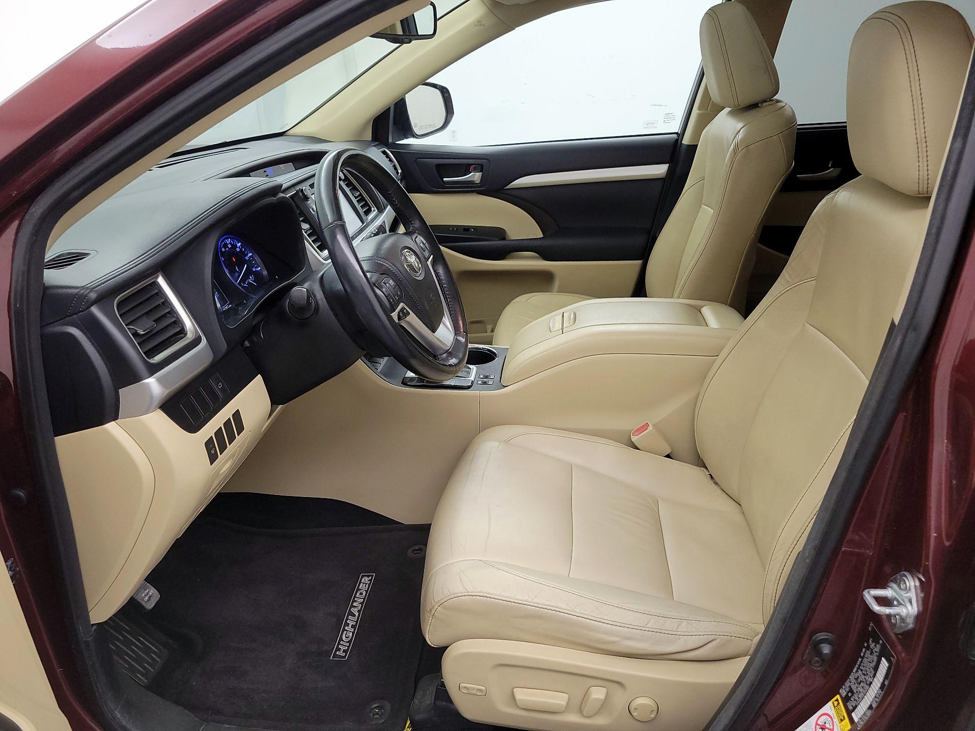 Thumbnail: 2014 Toyota Highlander - 11
