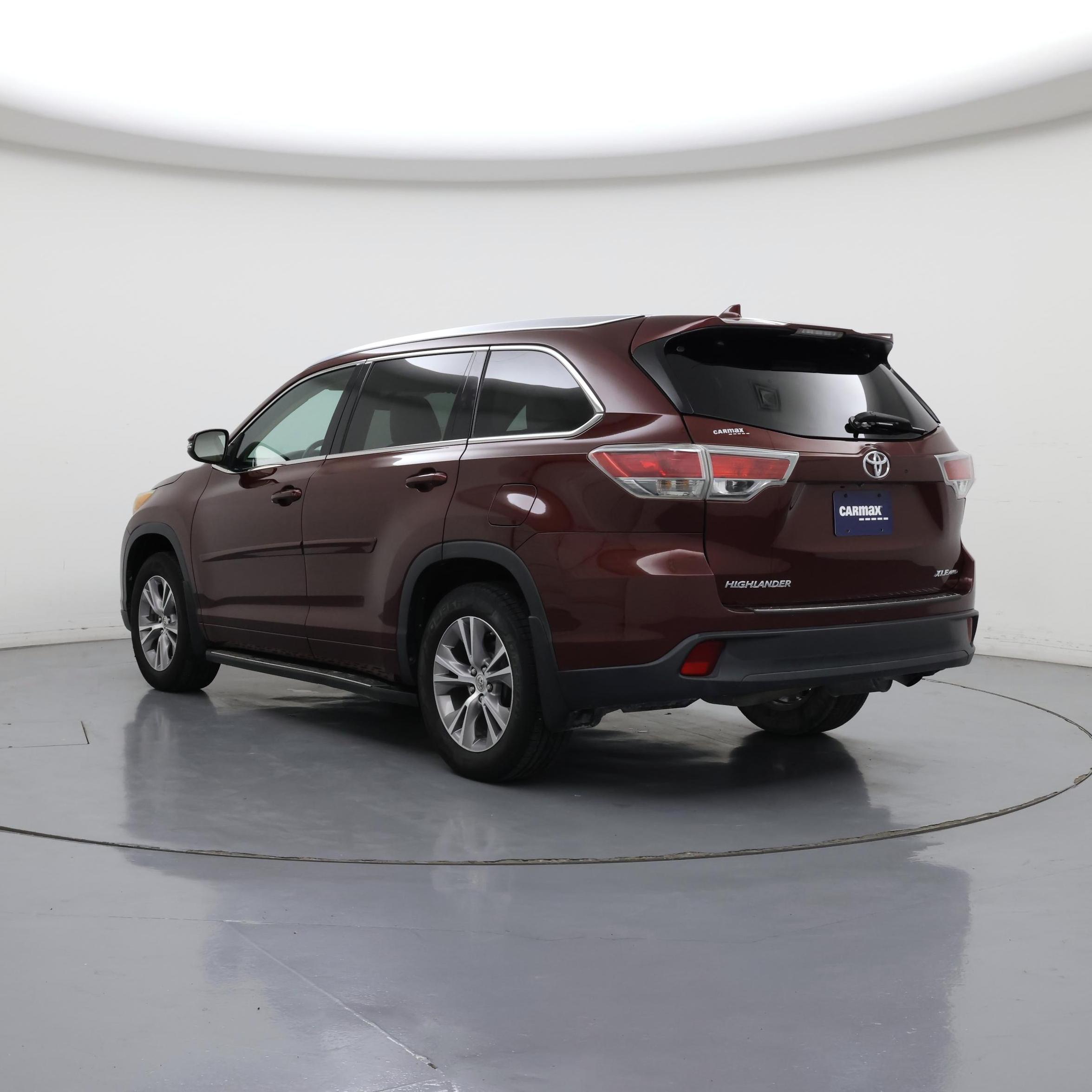 Thumbnail: 2014 Toyota Highlander - 2