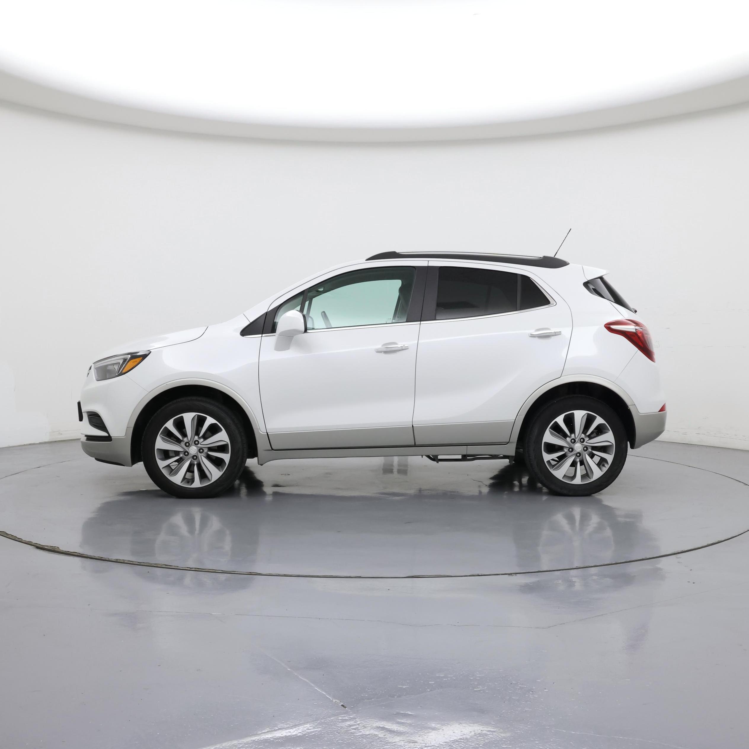 Thumbnail: 2020 Buick Encore - 3