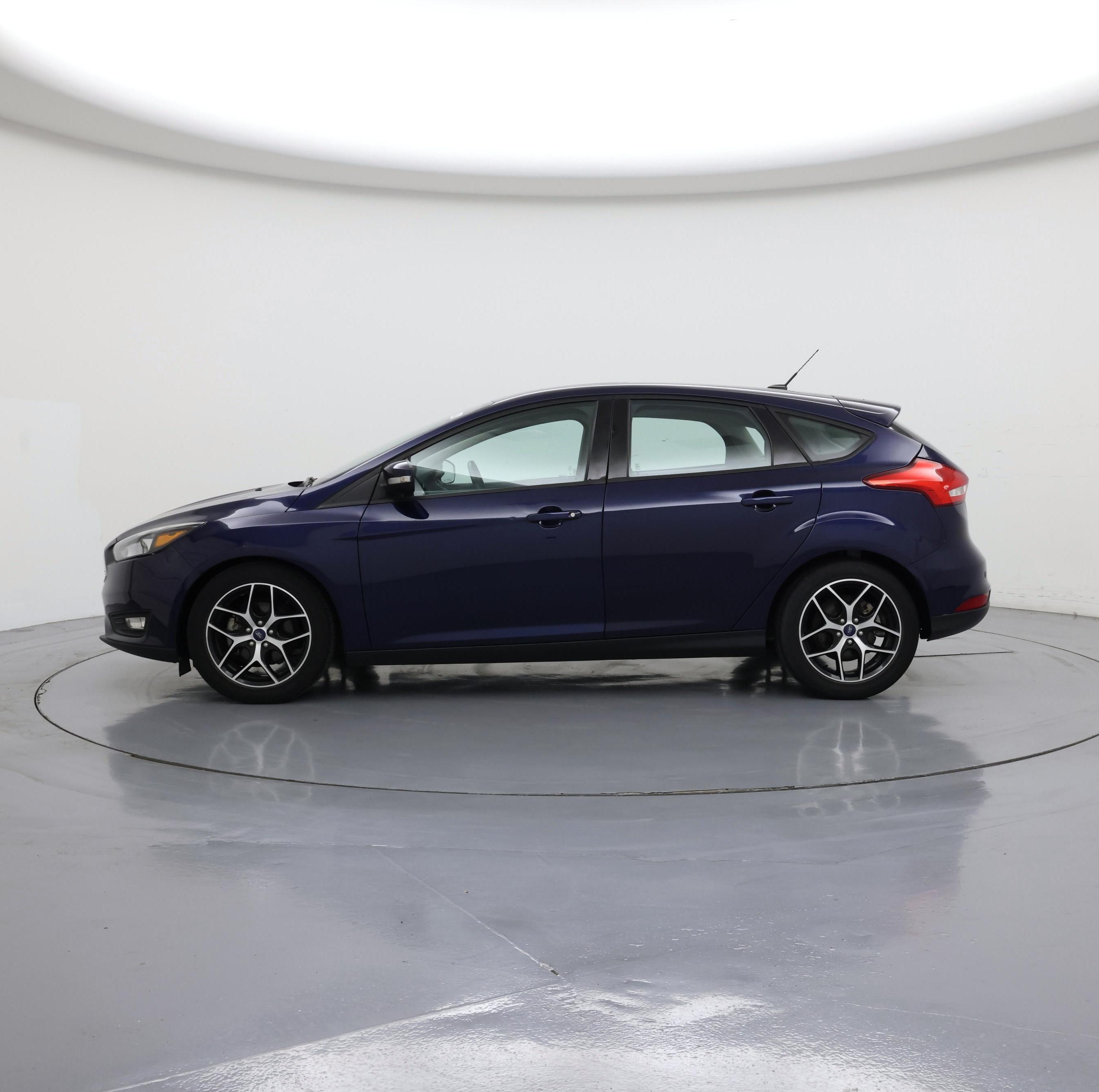Thumbnail: 2017 Ford Focus - 3