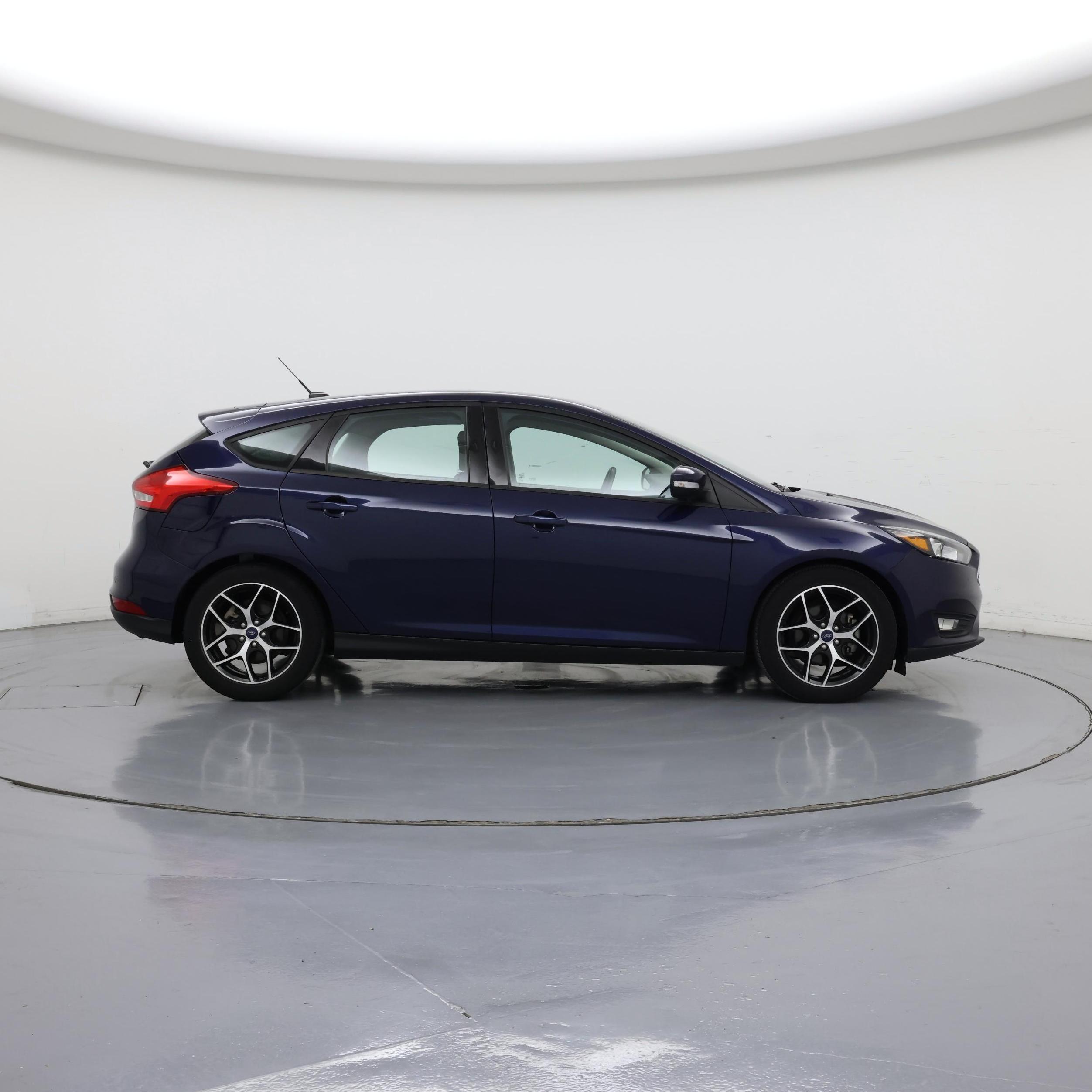 Thumbnail: 2017 Ford Focus - 7