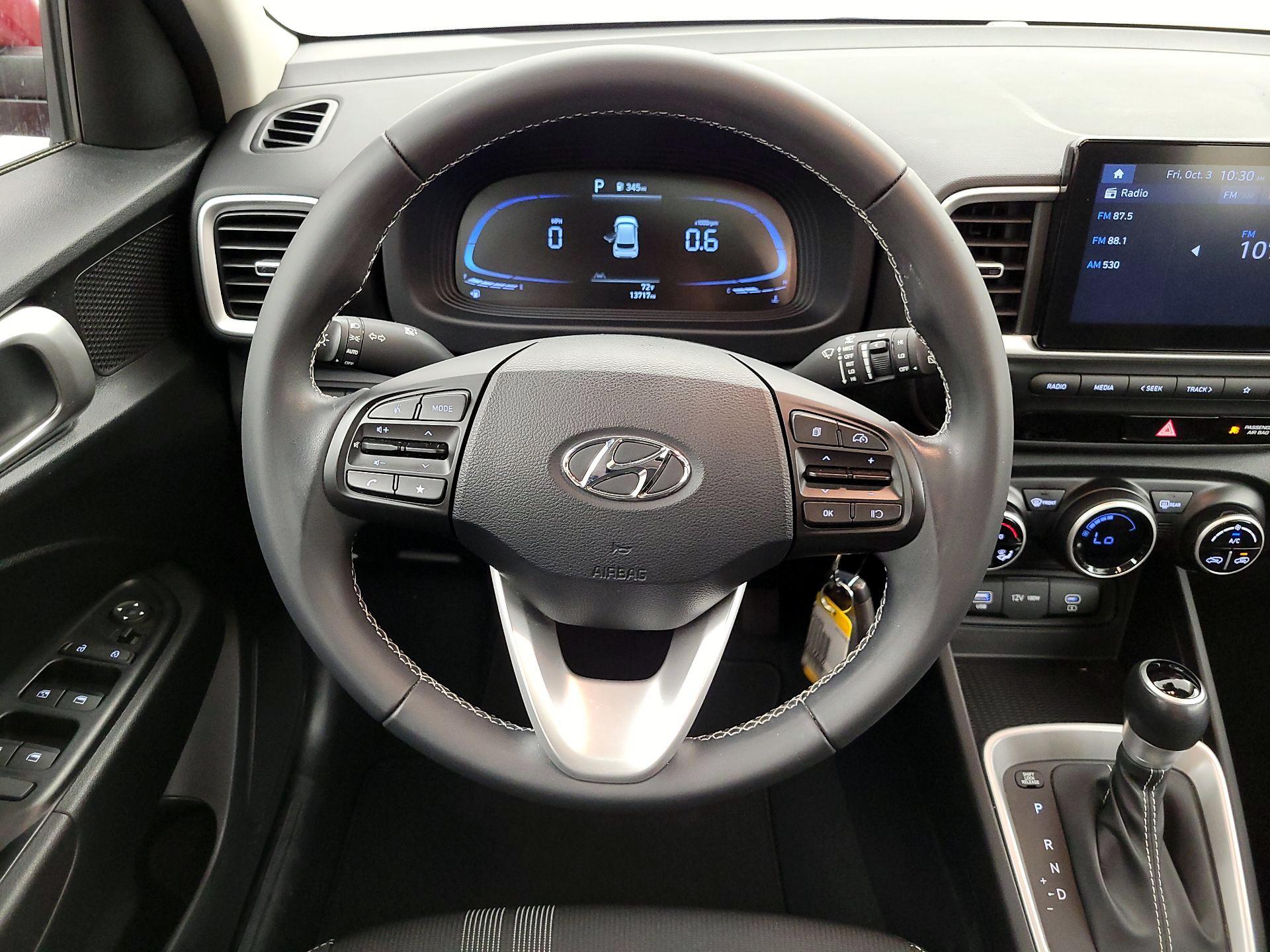 Thumbnail: 2023 Hyundai Venue - 10