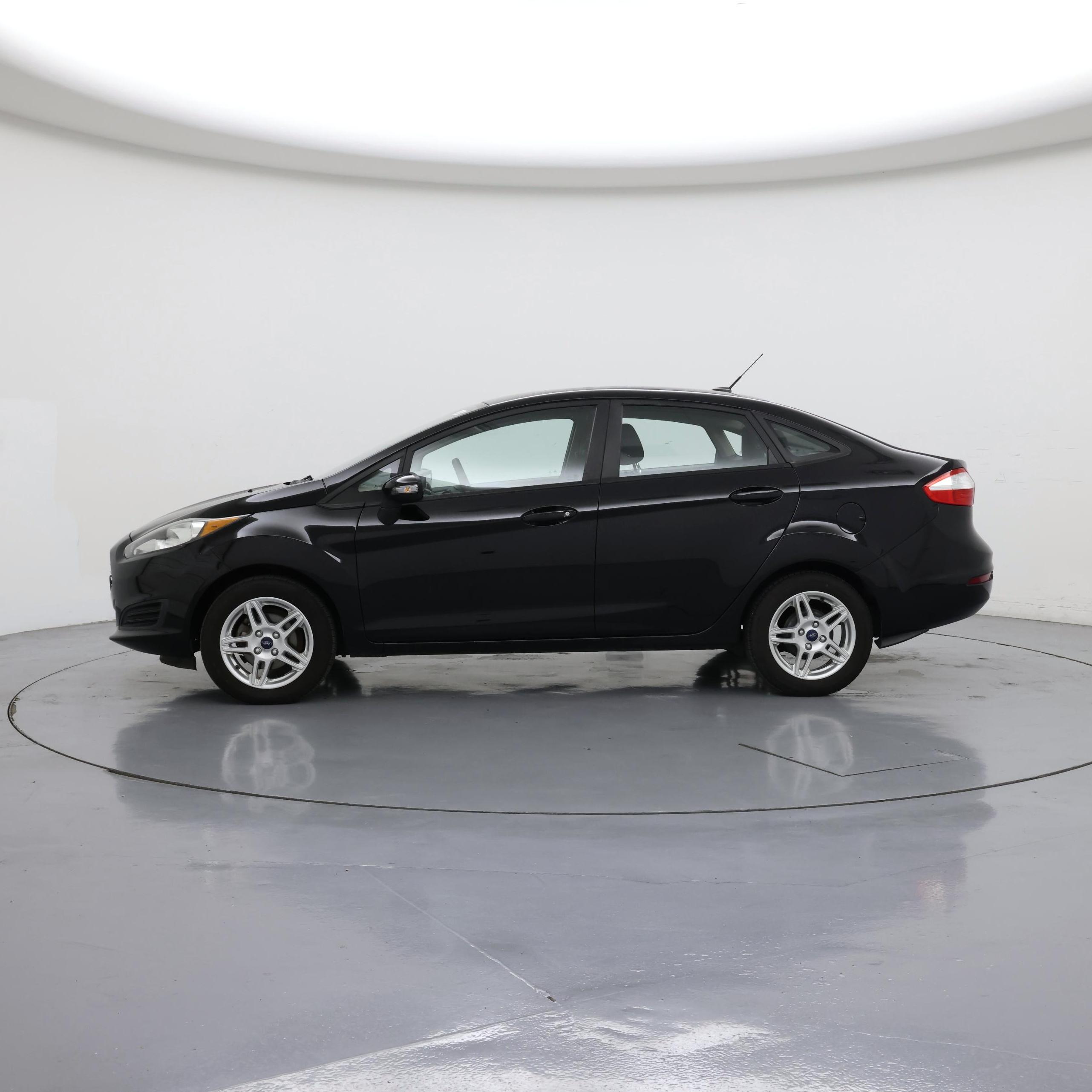 Thumbnail: 2017 Ford Fiesta - 3