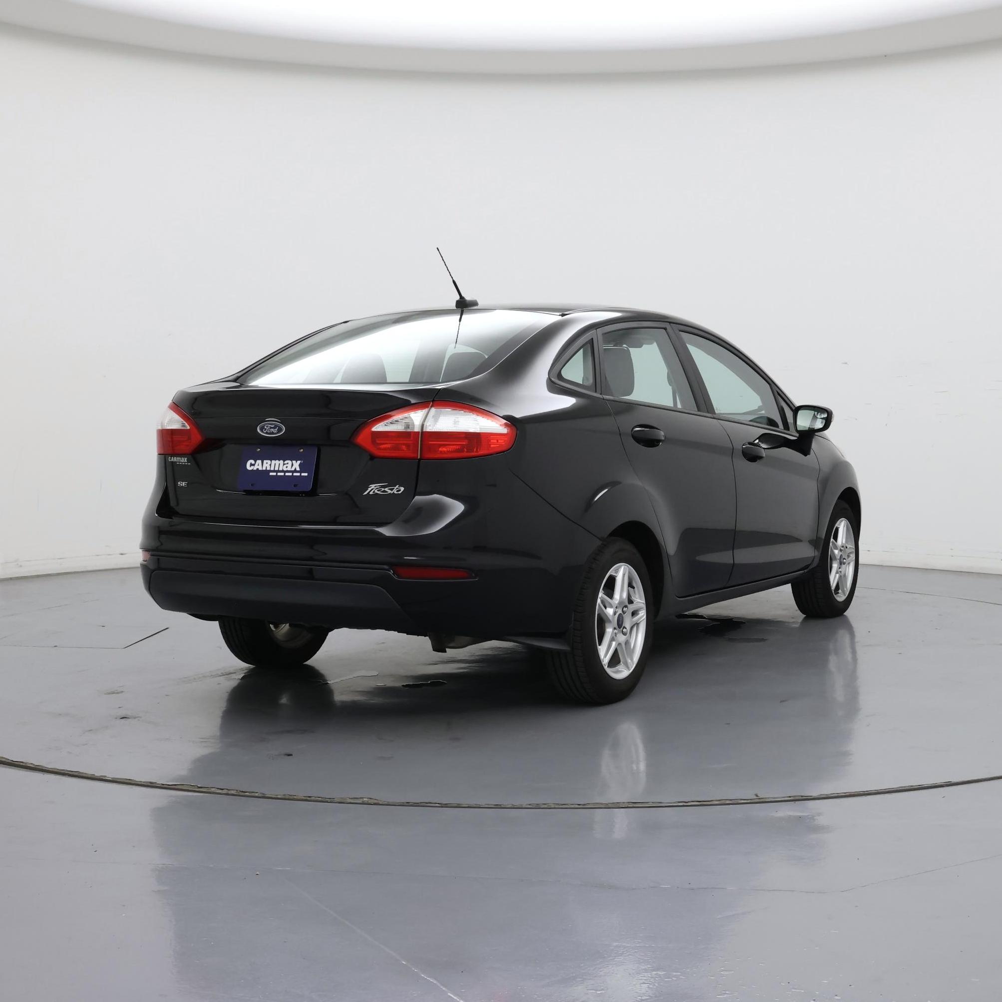 Thumbnail: 2017 Ford Fiesta - 8