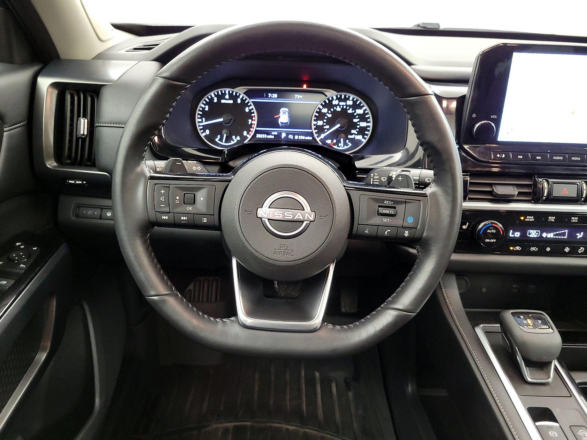 Thumbnail: 2023 Nissan Pathfinder - 10