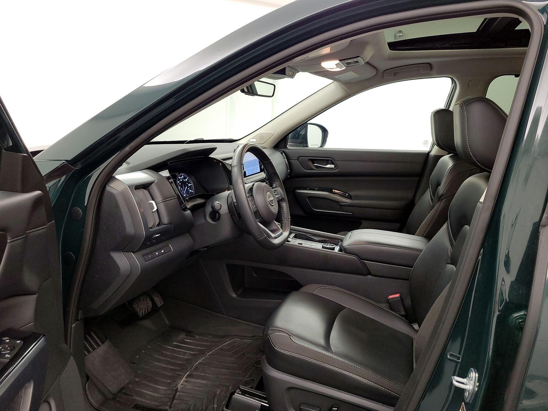 Thumbnail: 2023 Nissan Pathfinder - 11