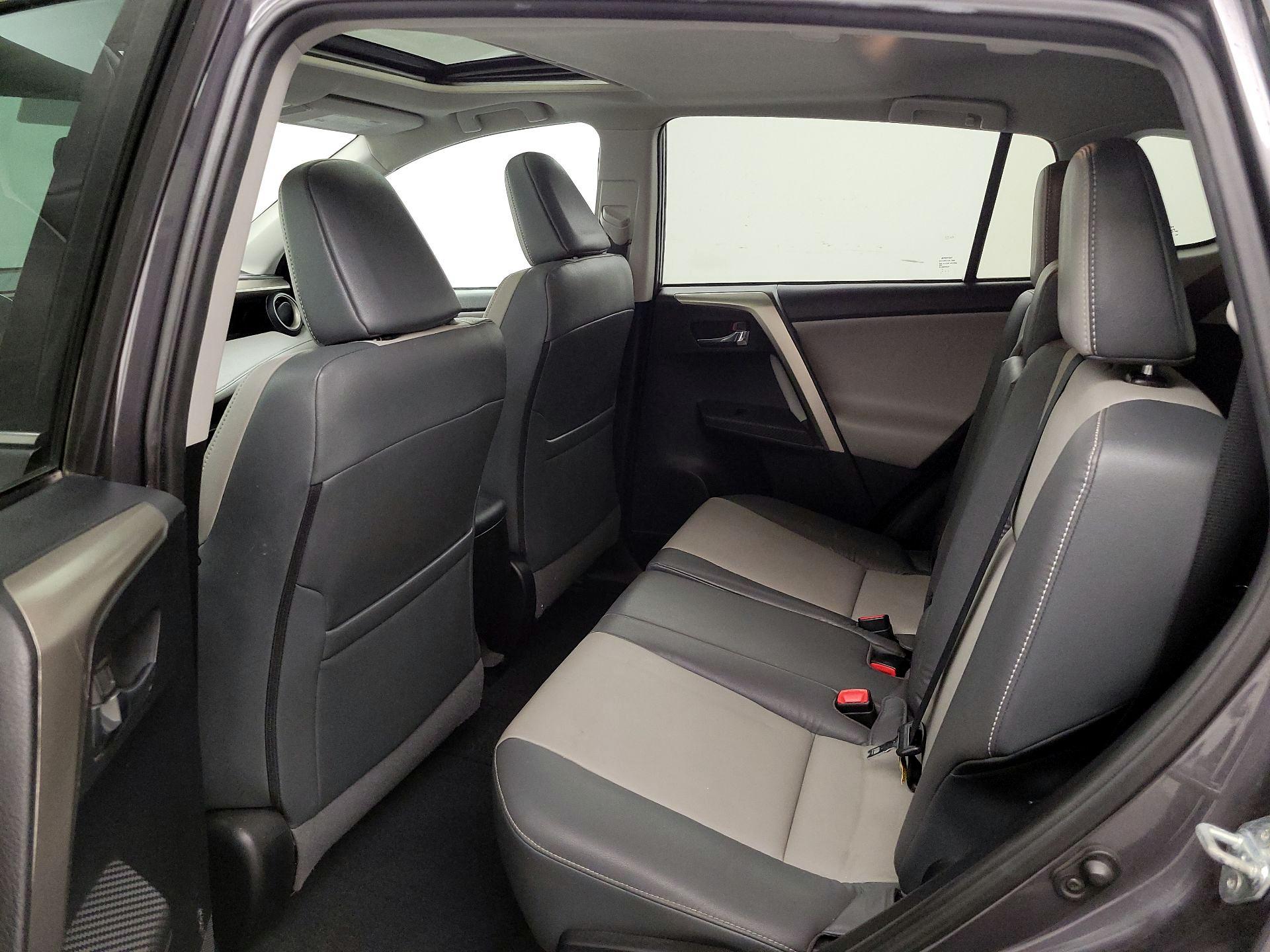 Thumbnail: 2014 Toyota RAV4 - 20