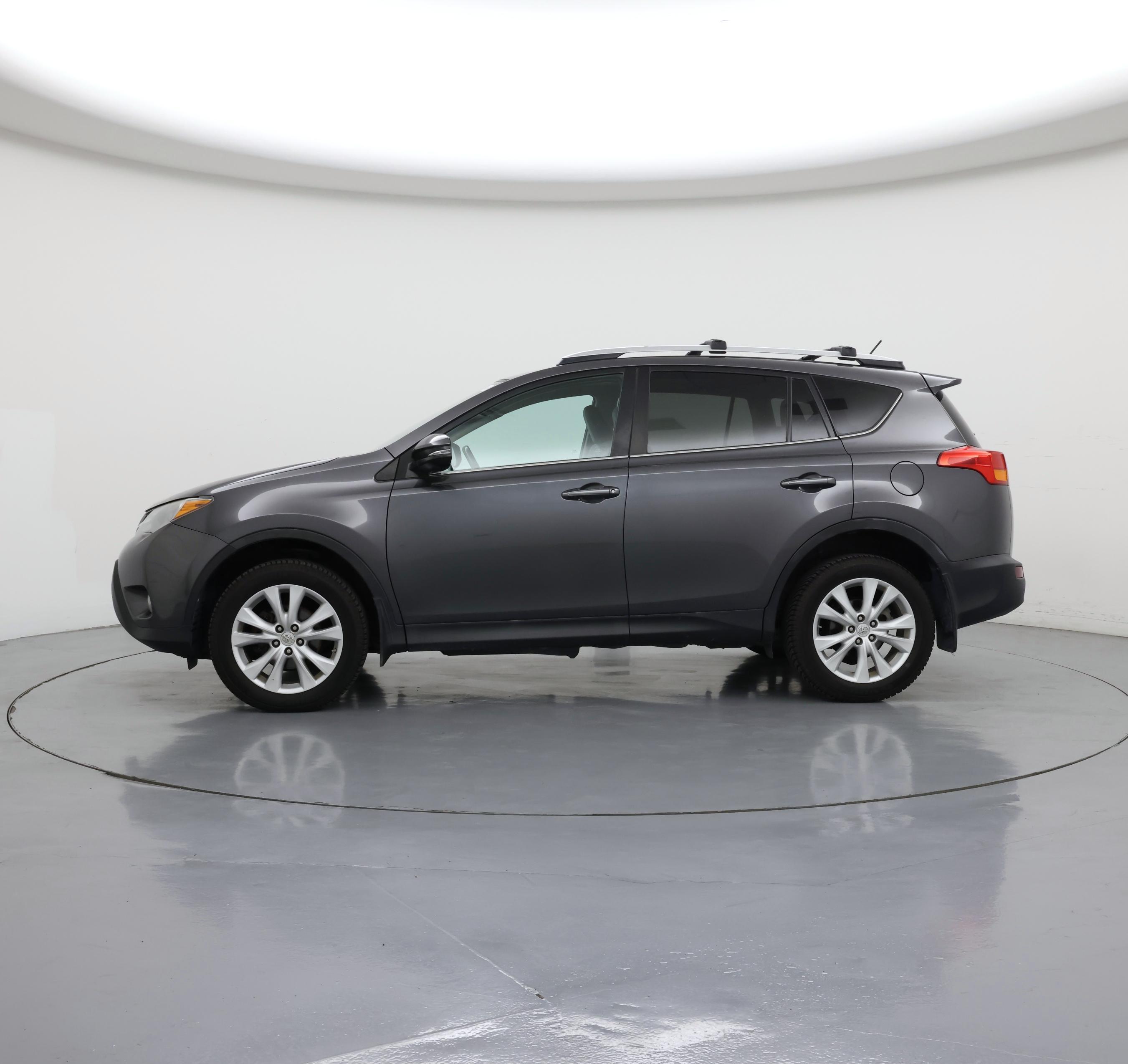 Thumbnail: 2014 Toyota RAV4 - 3