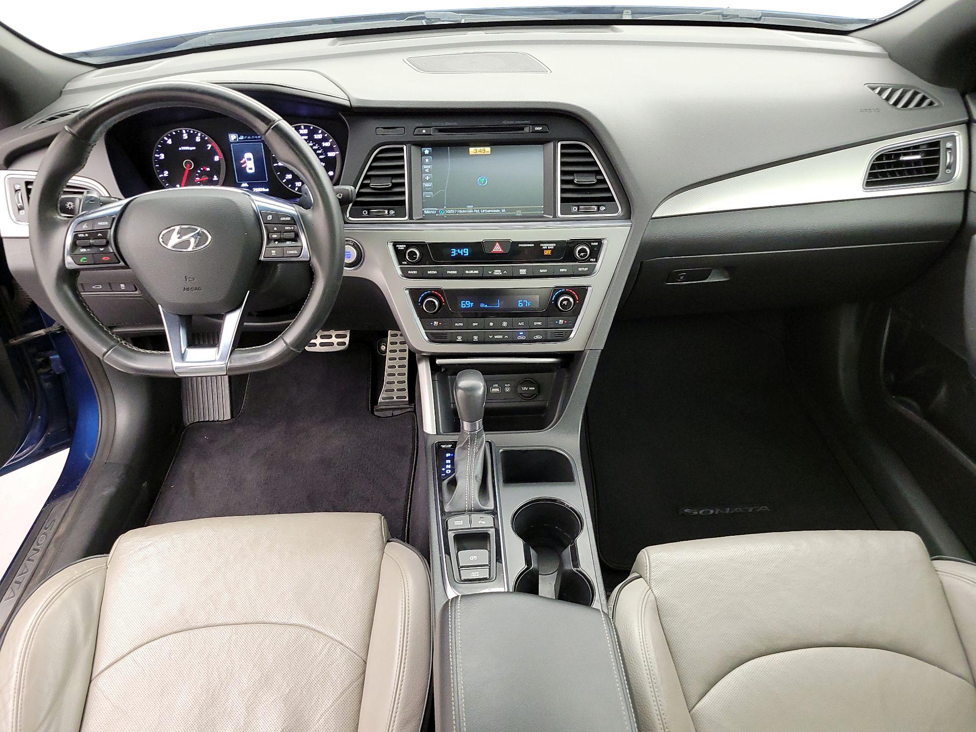 Thumbnail: 2015 Hyundai Sonata - 9