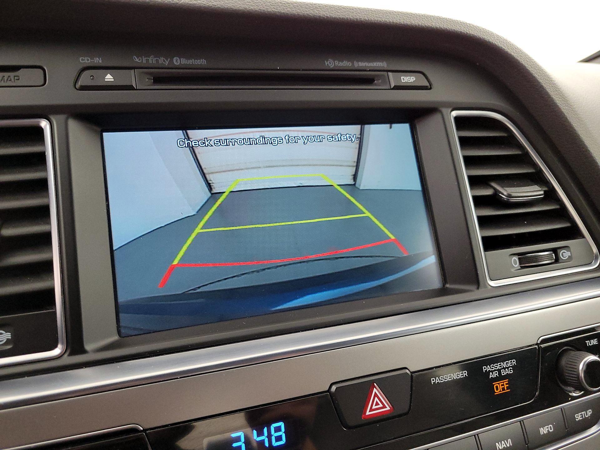 Thumbnail: 2015 Hyundai Sonata - 15