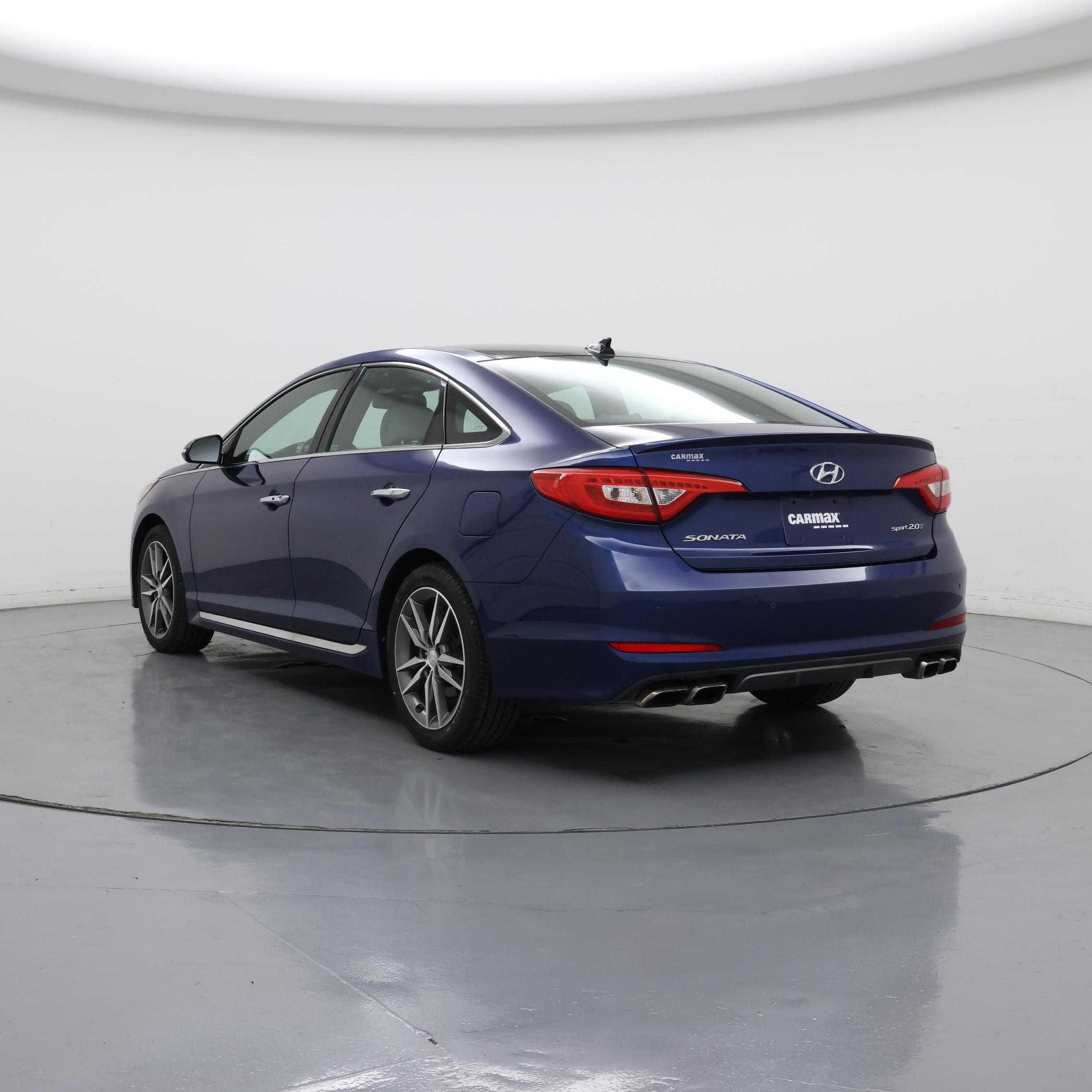 Thumbnail: 2015 Hyundai Sonata - 2