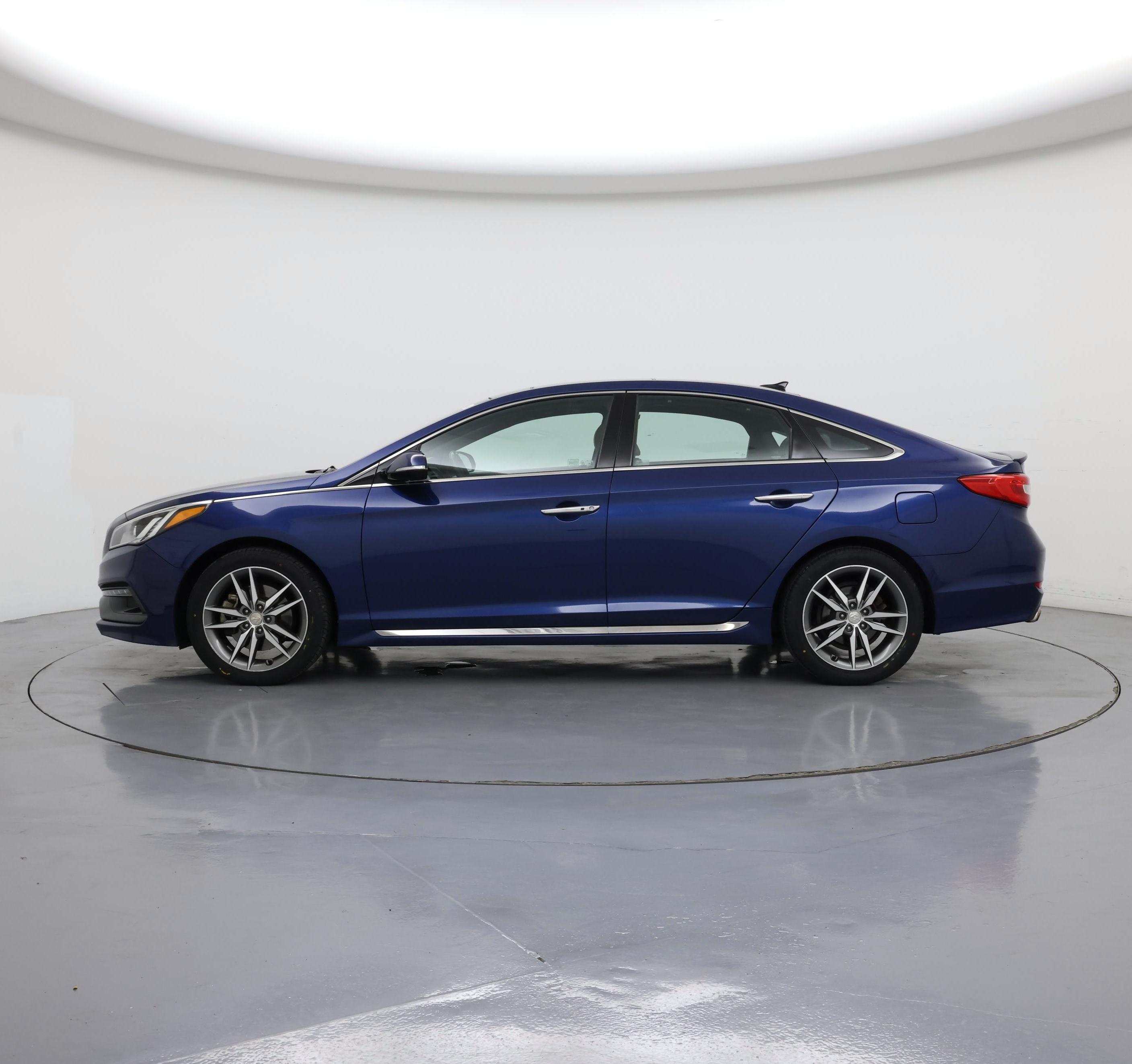 Thumbnail: 2015 Hyundai Sonata - 3