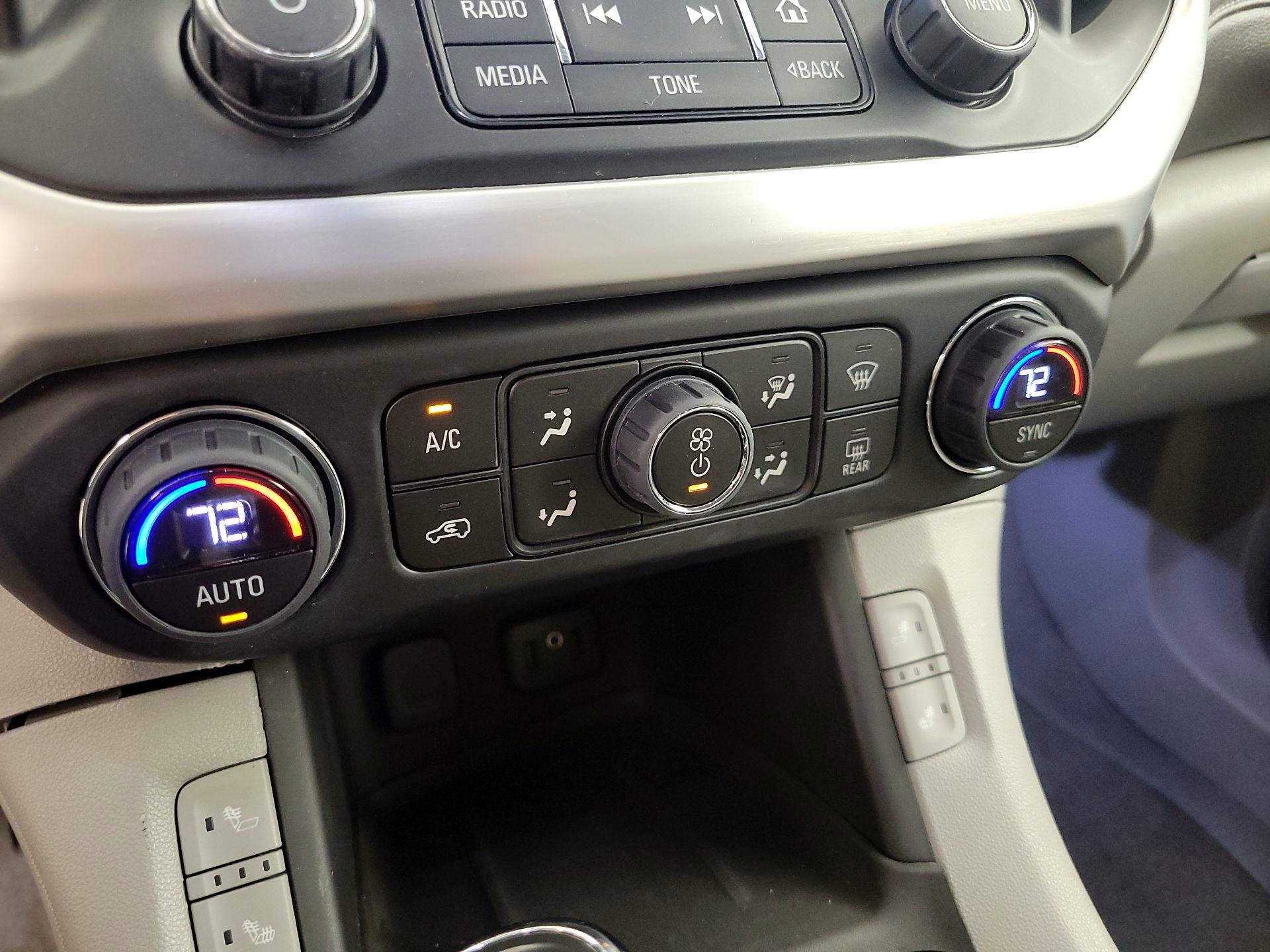 Thumbnail: 2018 GMC Acadia - 16