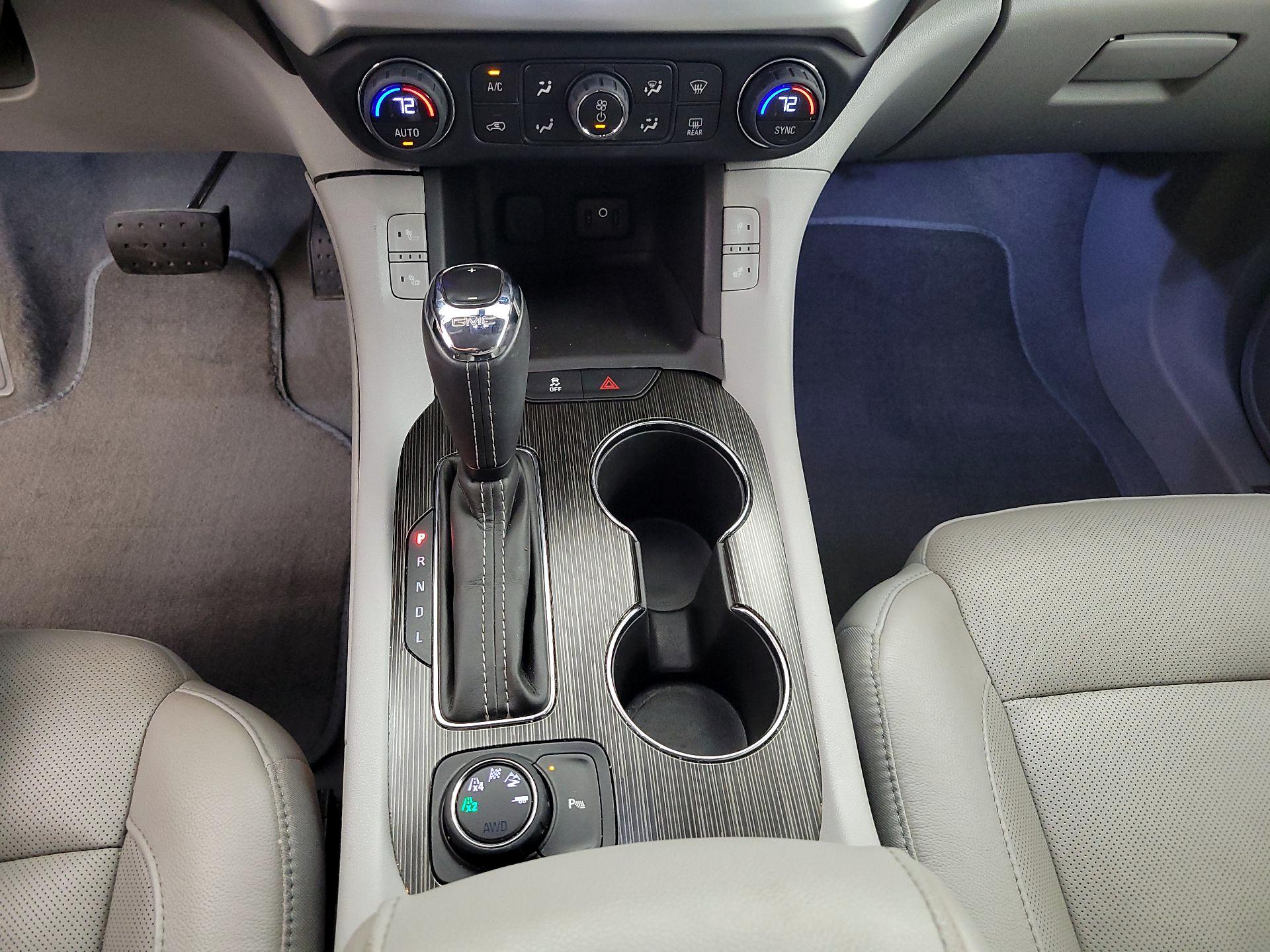 Thumbnail: 2018 GMC Acadia - 17