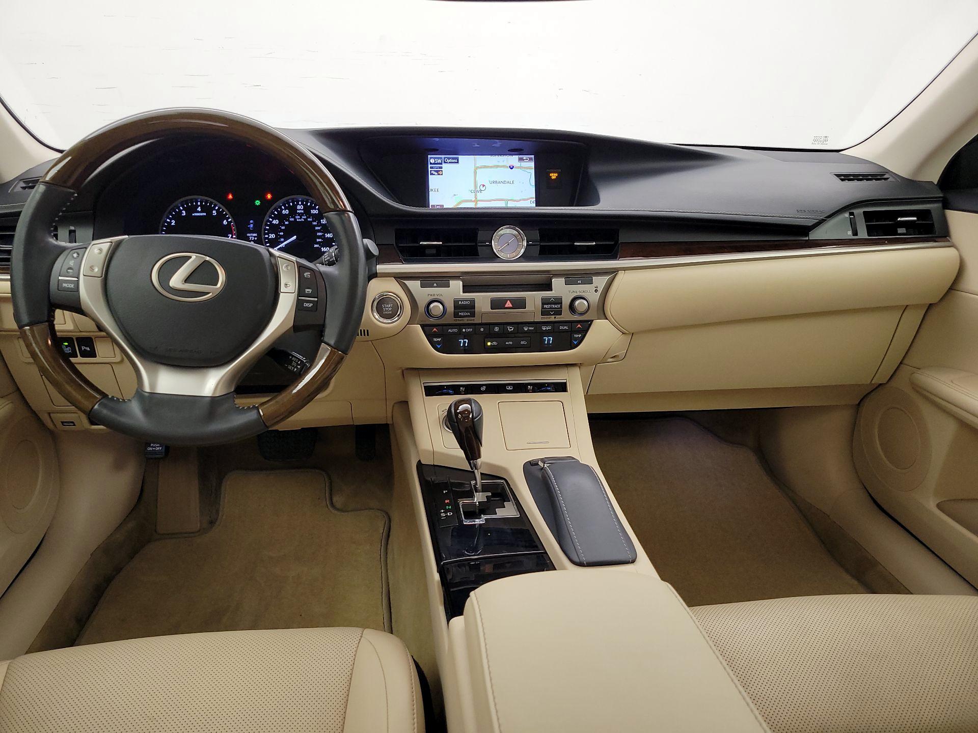 Thumbnail: 2015 Lexus ES - 9