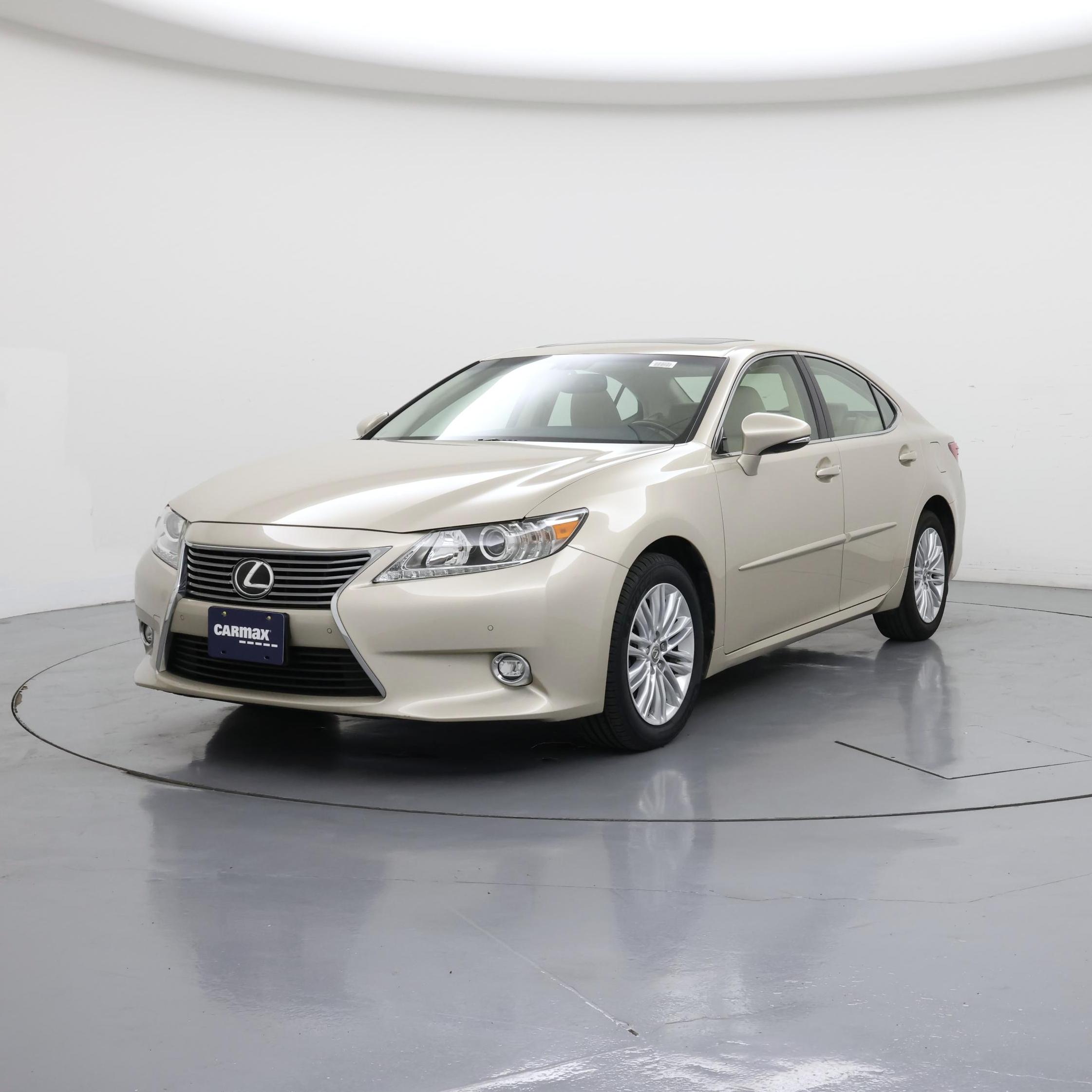 Thumbnail: 2015 Lexus ES - 4