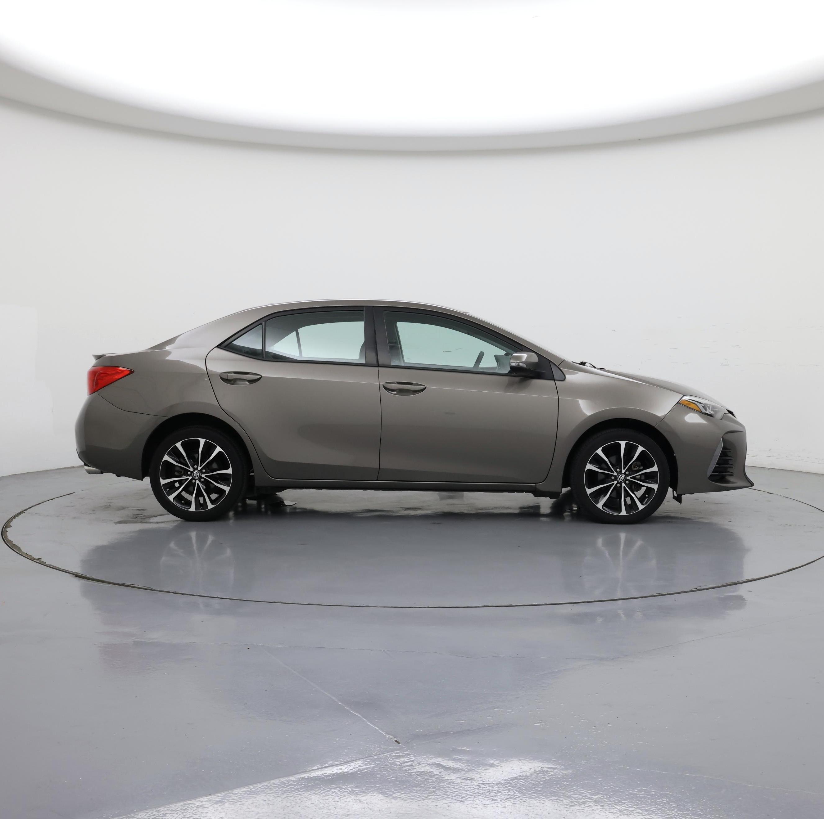 Thumbnail: 2017 Toyota Corolla - 7