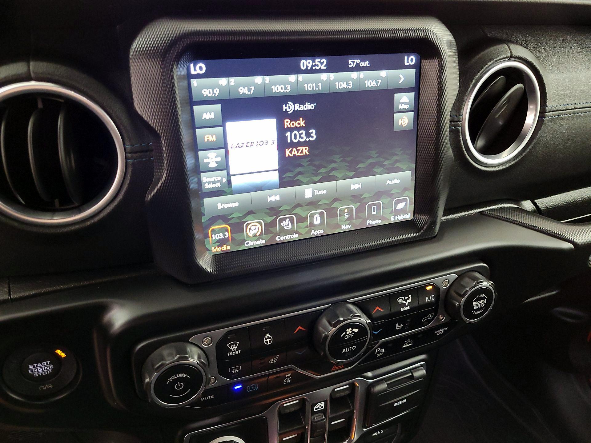 Thumbnail: 2021 Jeep Wrangler - 16