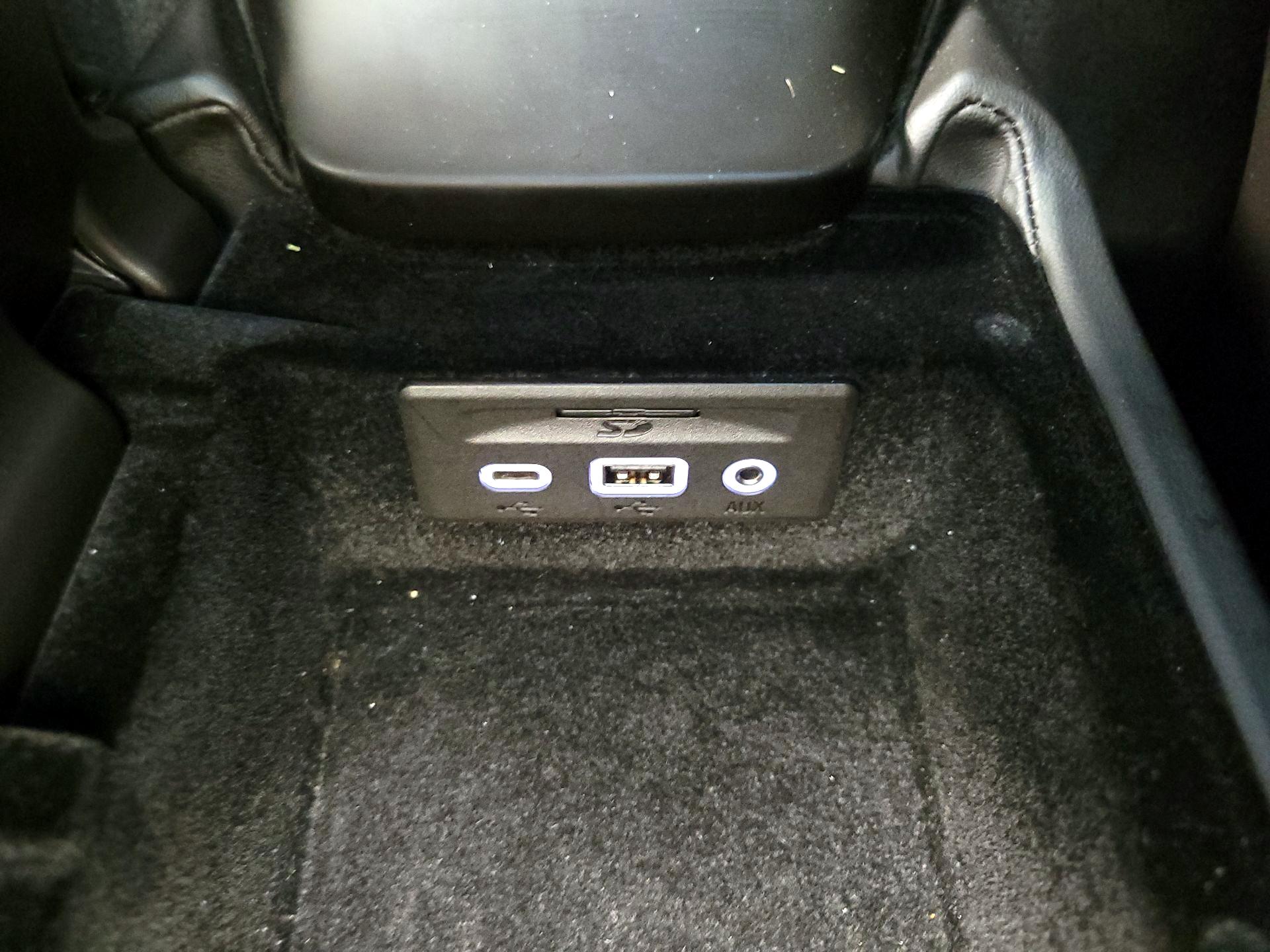 Thumbnail: 2021 Chevrolet Corvette - 19