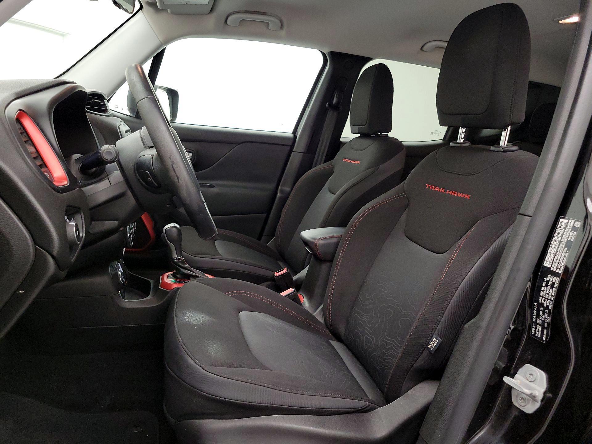 Thumbnail: 2015 Jeep Renegade - 11