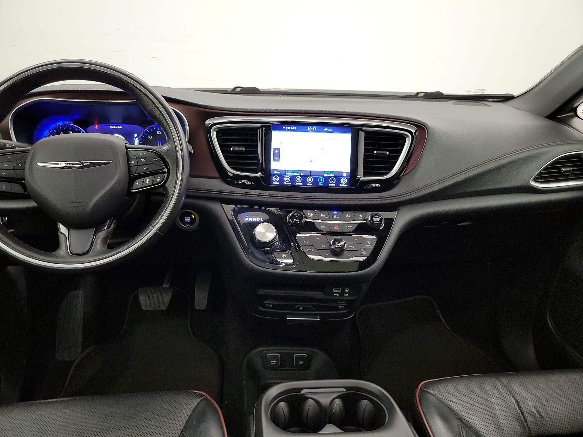 Thumbnail: 2020 Chrysler Pacifica - 9