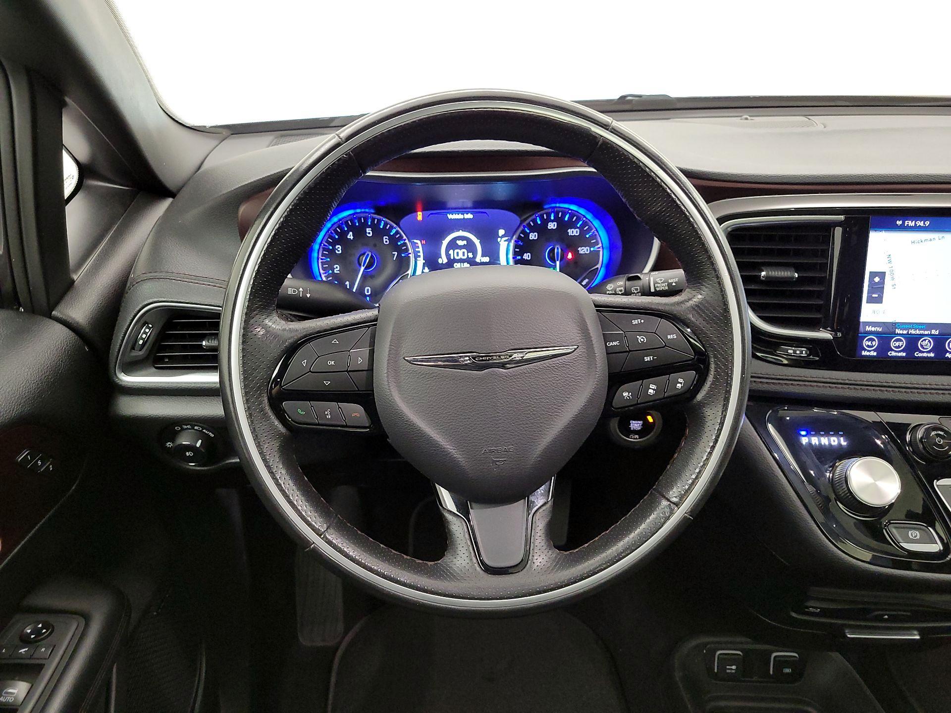 Thumbnail: 2020 Chrysler Pacifica - 10