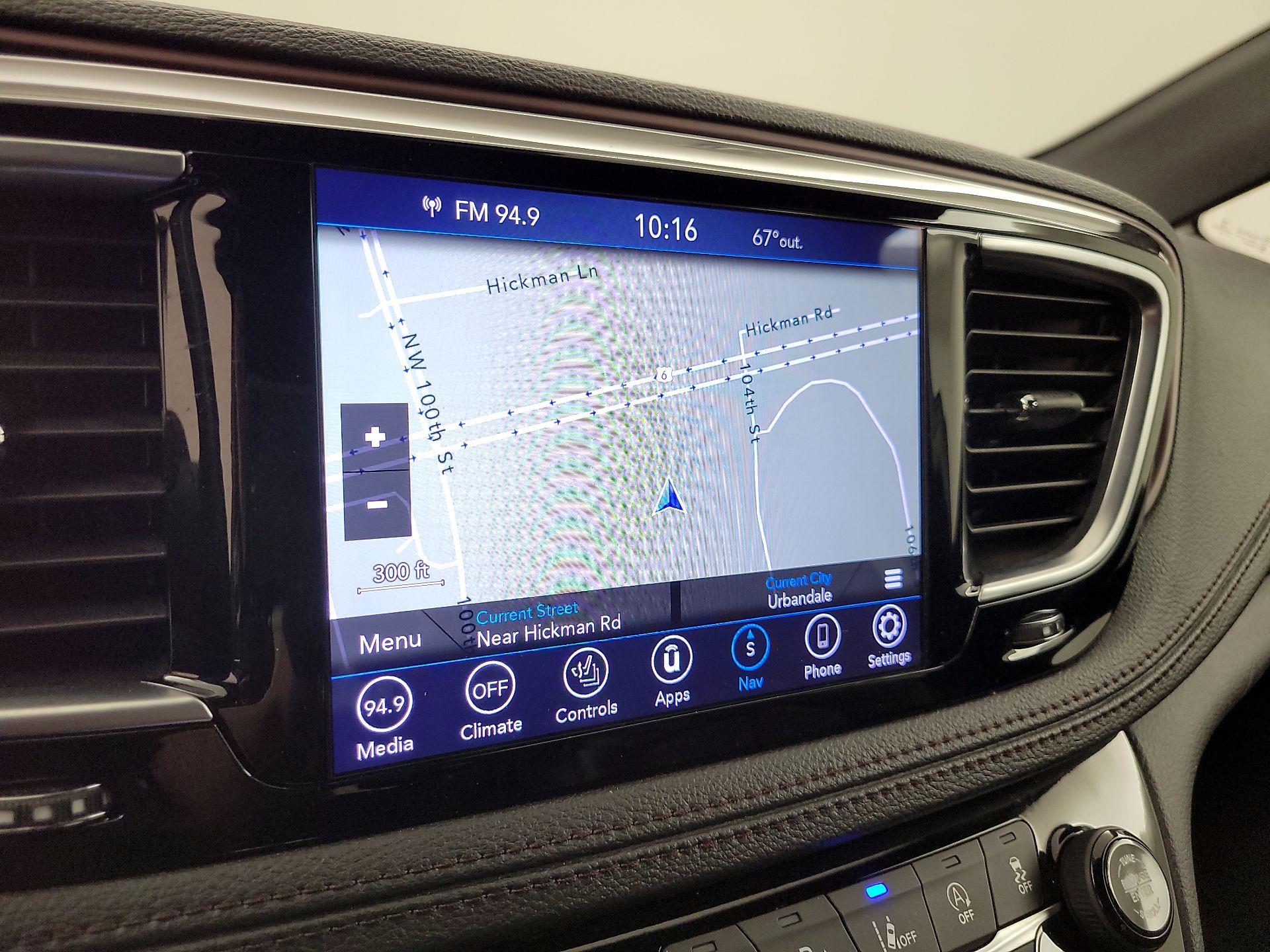 Thumbnail: 2020 Chrysler Pacifica - 14