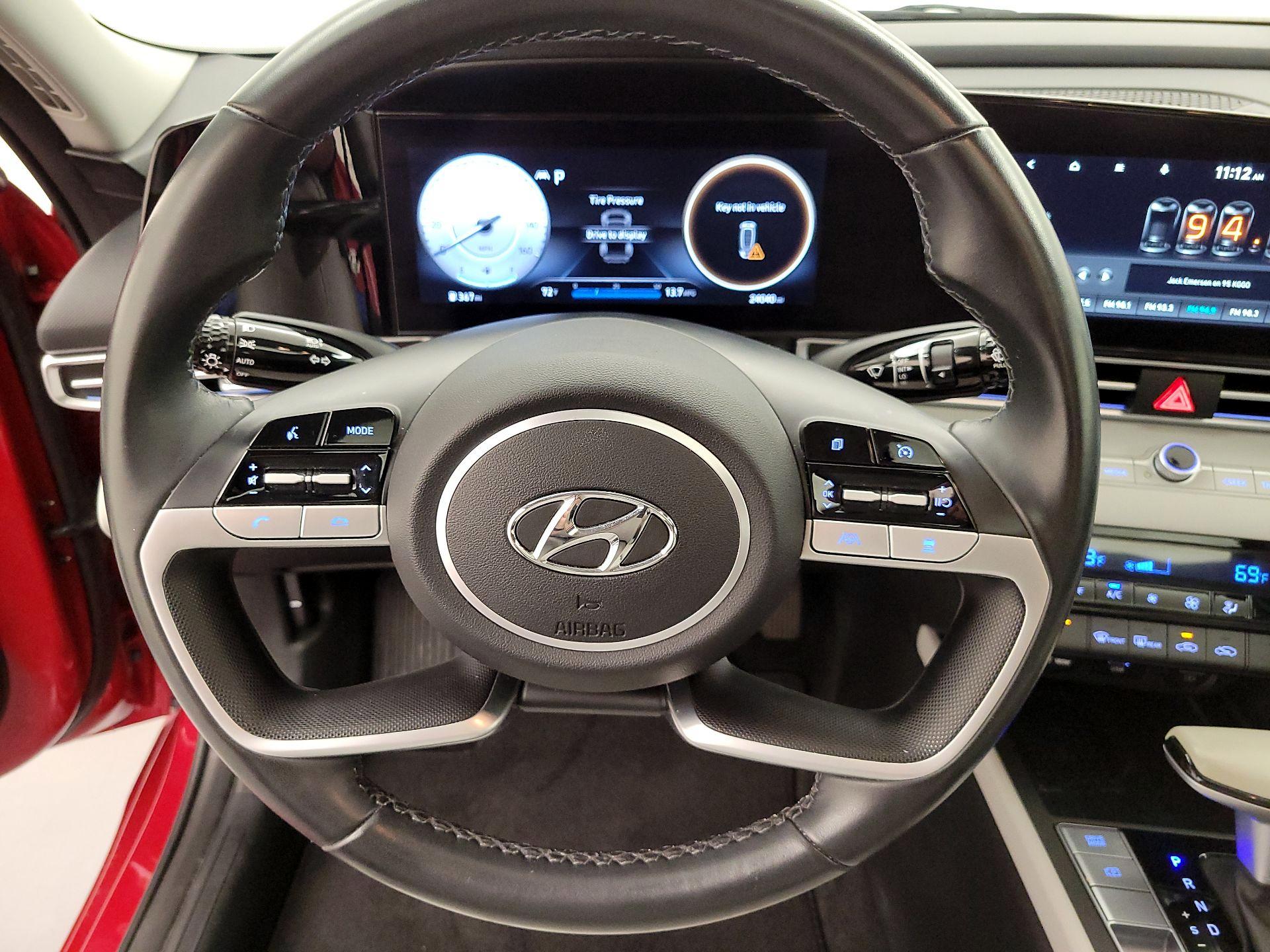 Thumbnail: 2023 Hyundai Elantra - 10