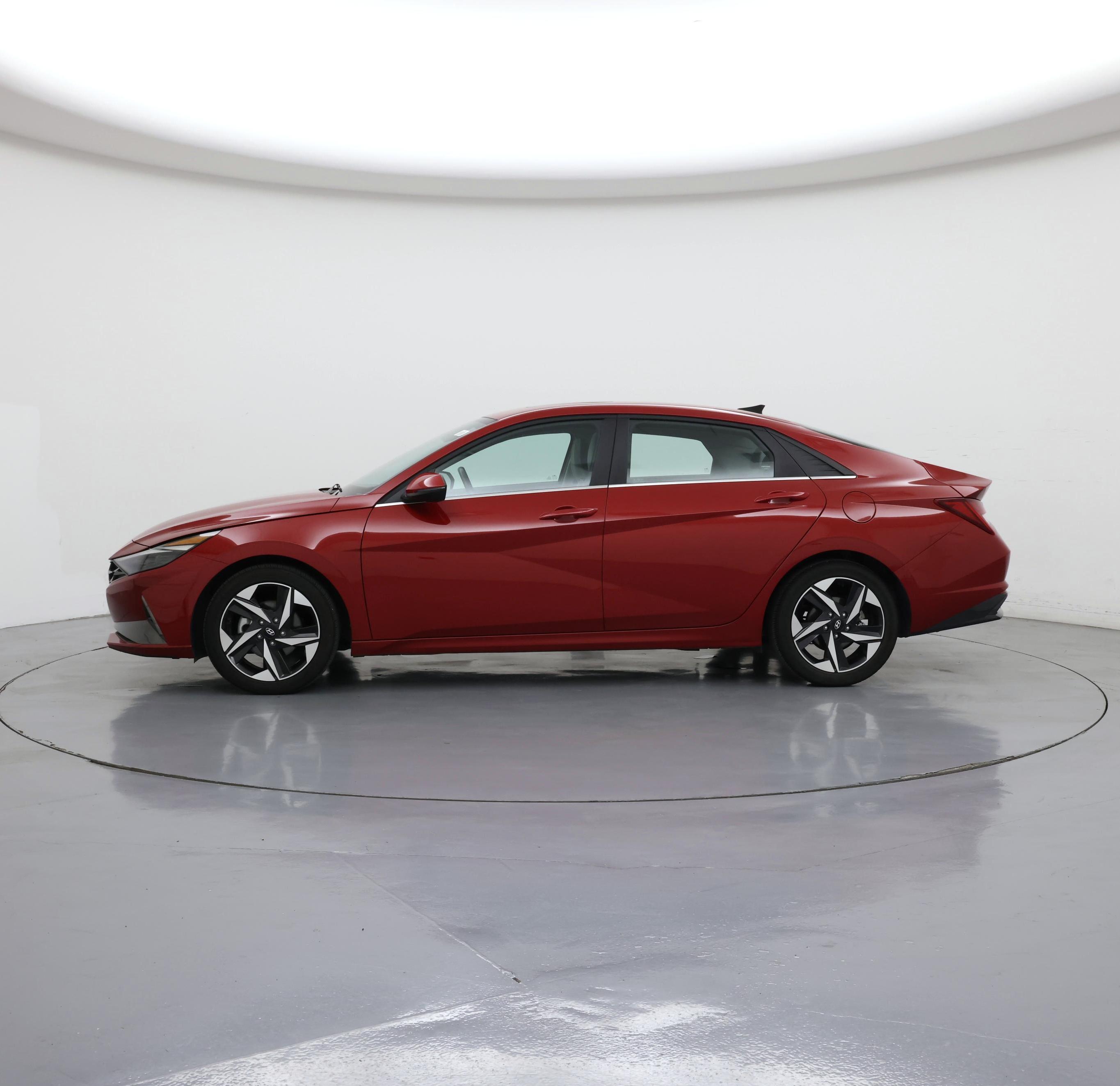 Thumbnail: 2023 Hyundai Elantra - 3