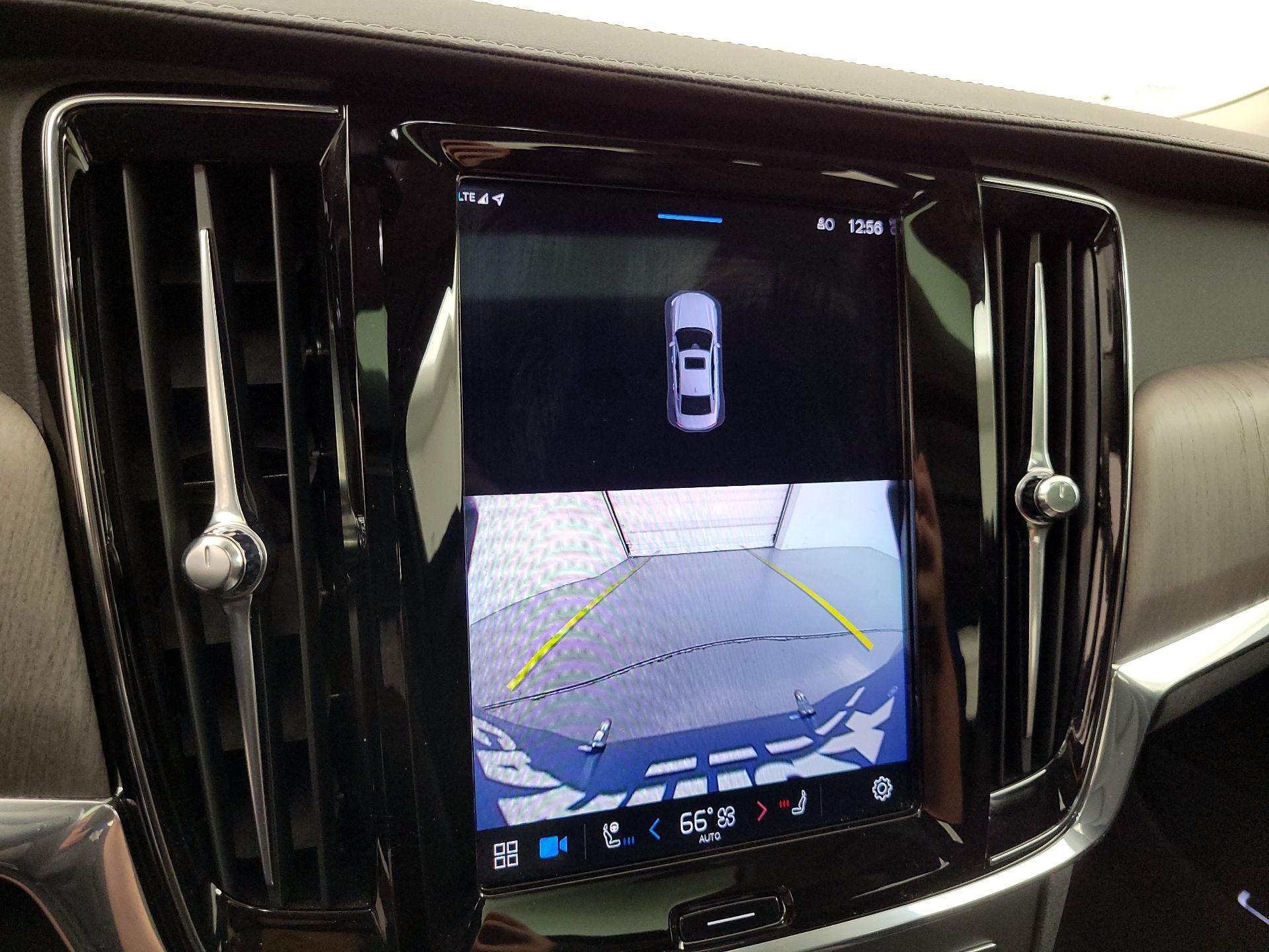 Thumbnail: 2023 Volvo S90 - 15