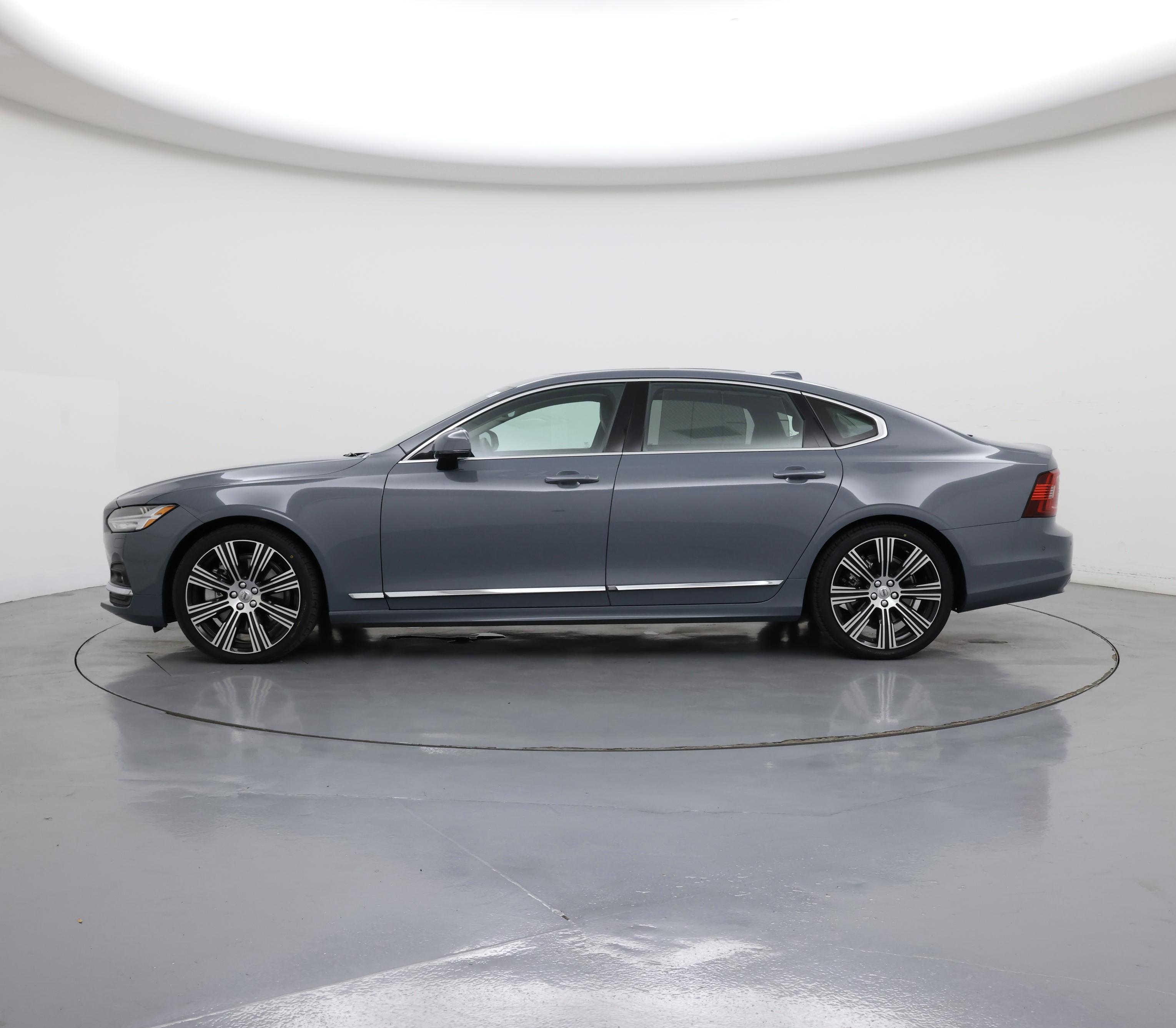 Thumbnail: 2023 Volvo S90 - 3
