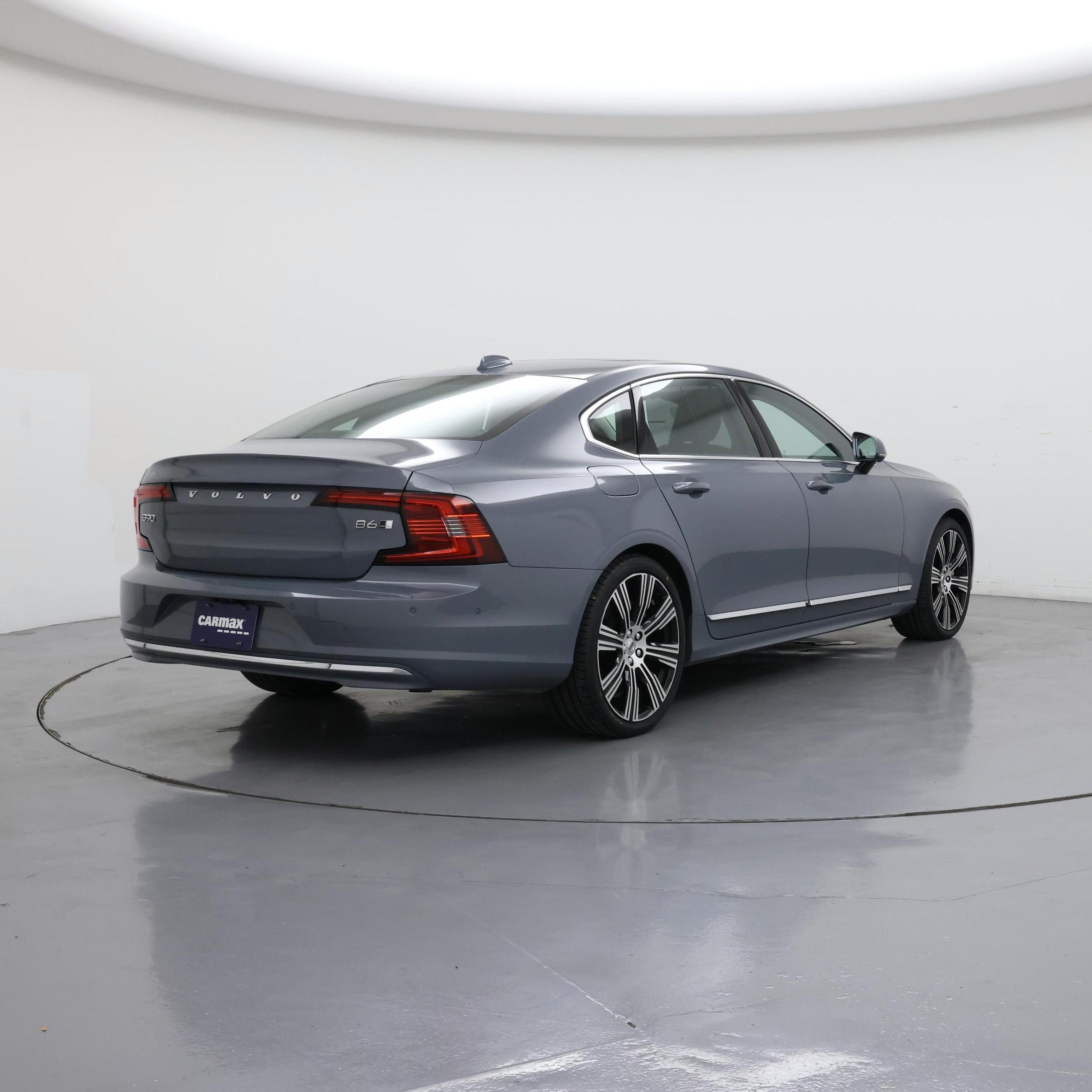 Thumbnail: 2023 Volvo S90 - 8