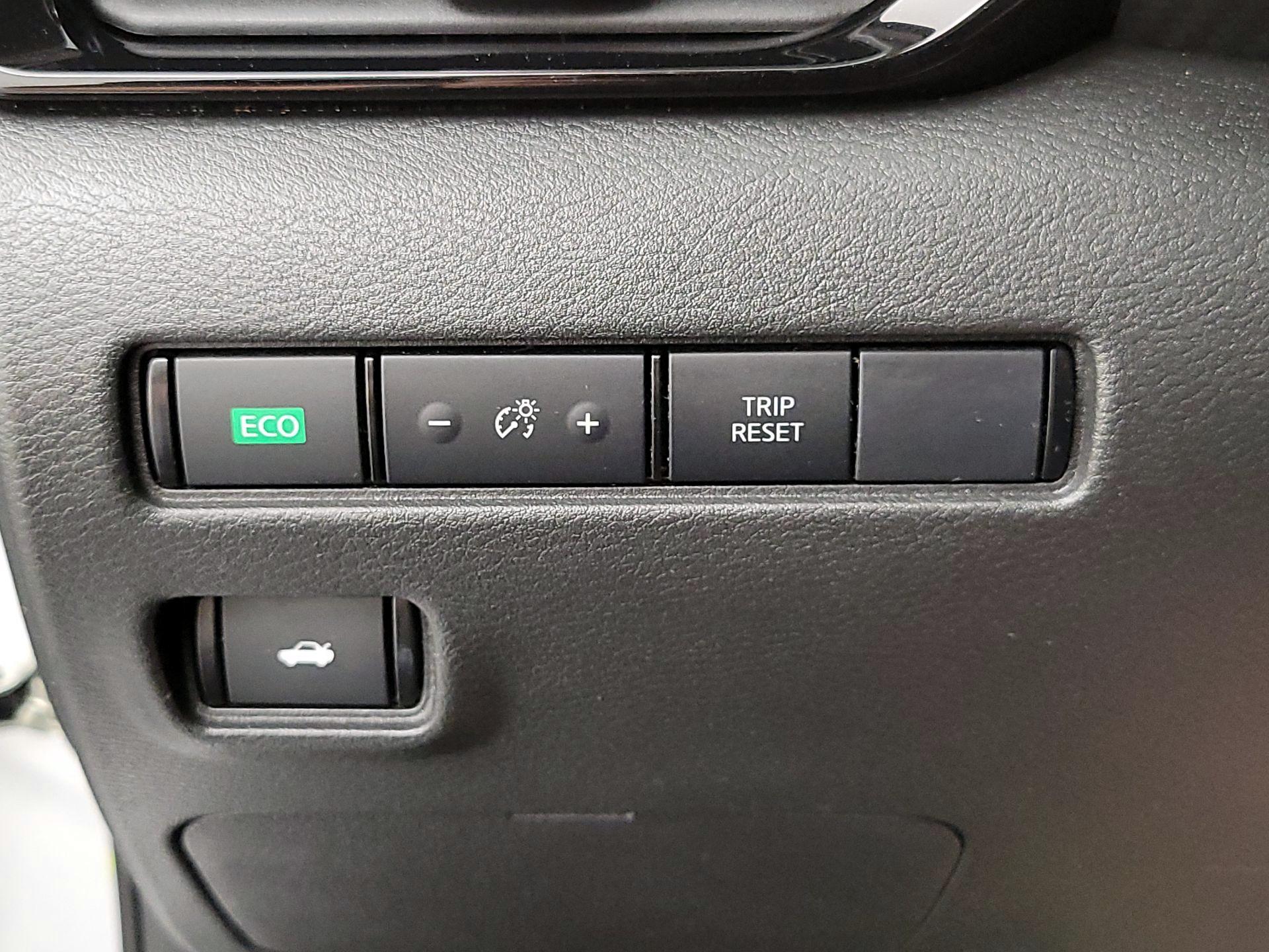 Thumbnail: 2023 Nissan Sentra - 13