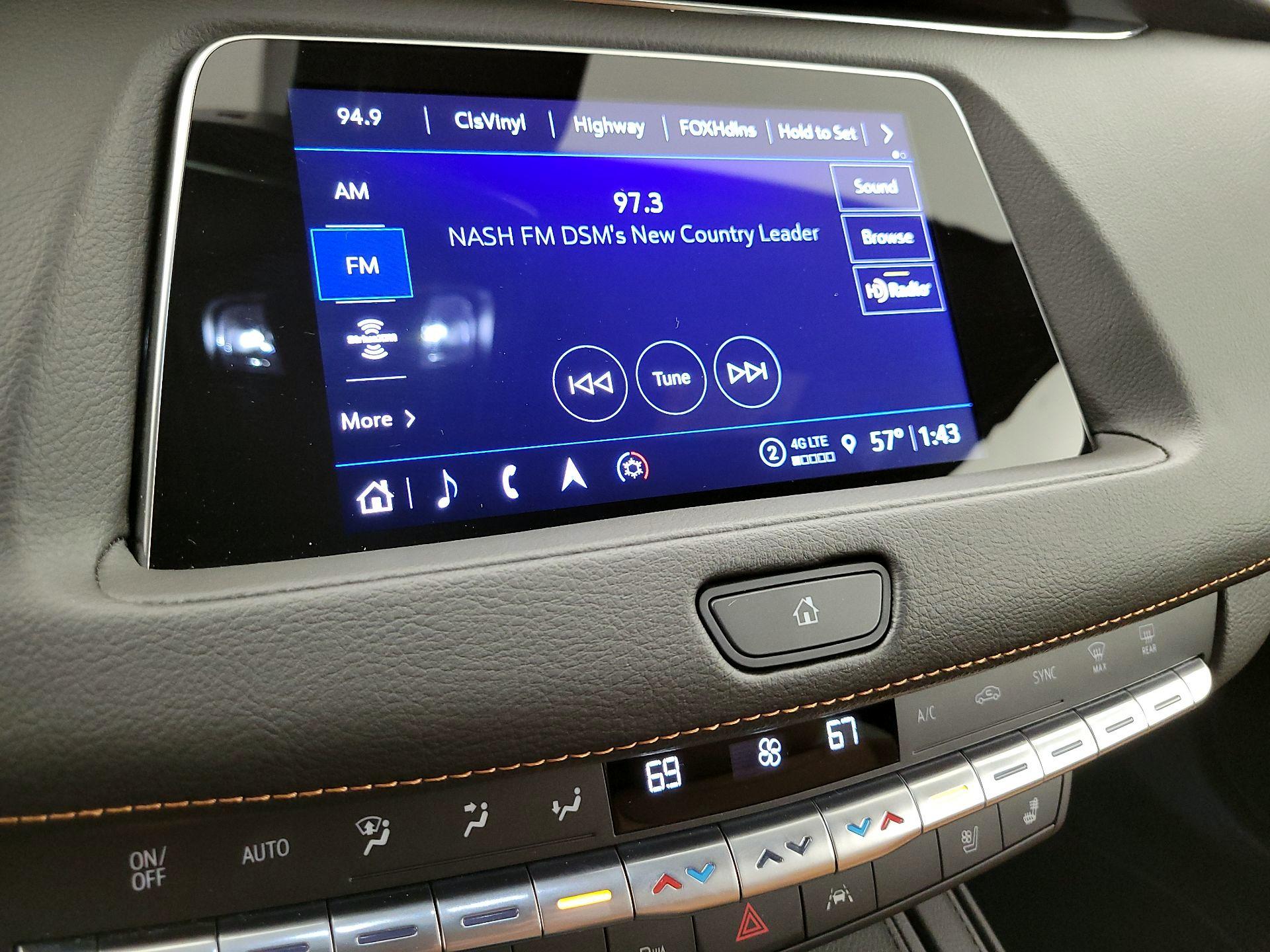 Thumbnail: 2023 Cadillac XT4 - 15