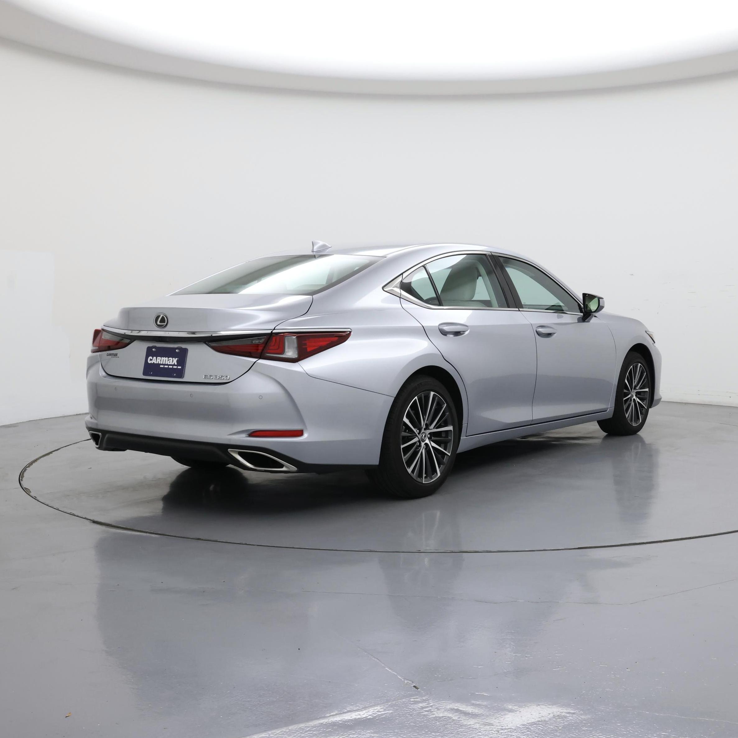 Thumbnail: 2024 Lexus ES - 8