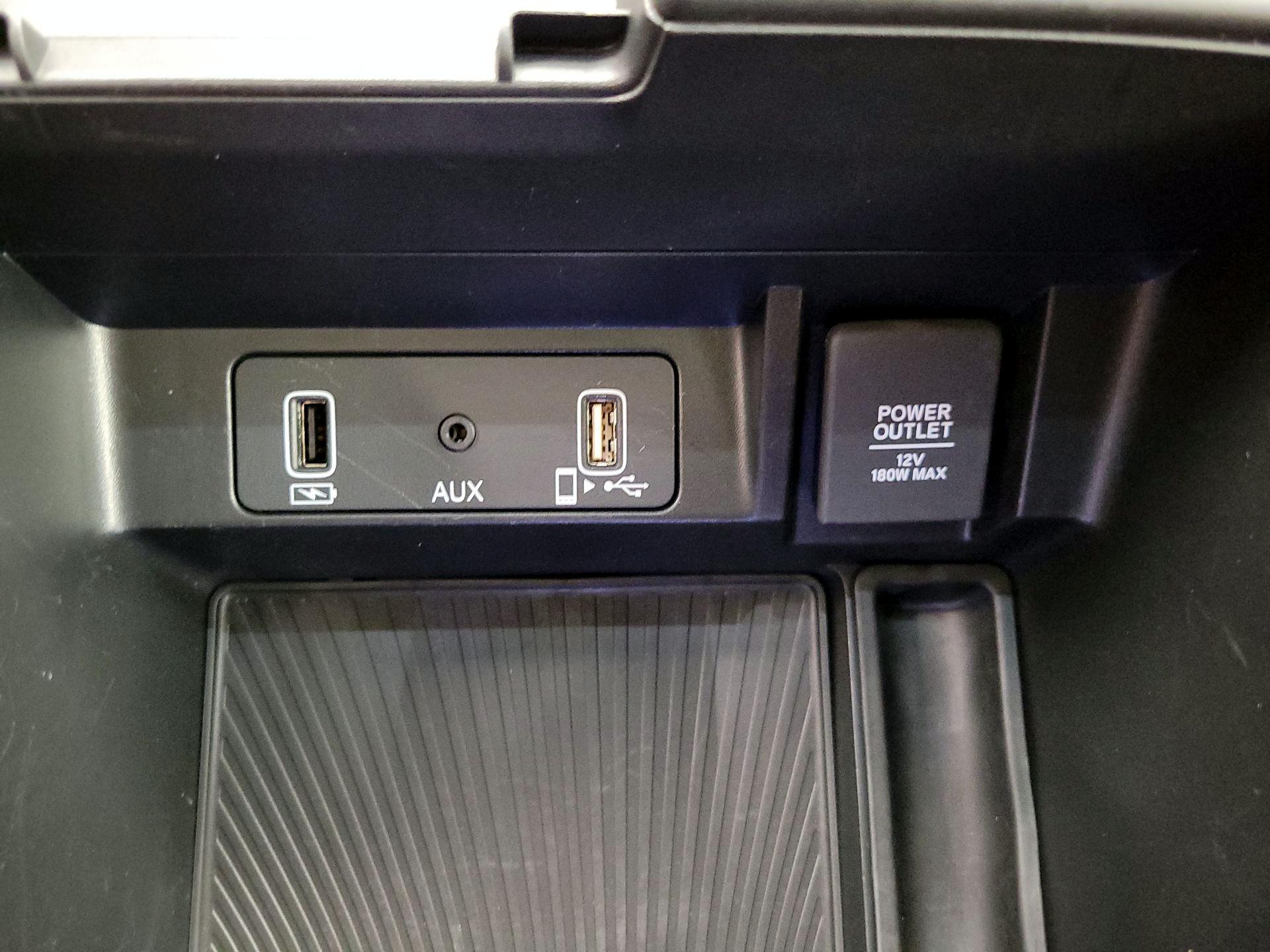 Thumbnail: 2023 Acura TLX - 19