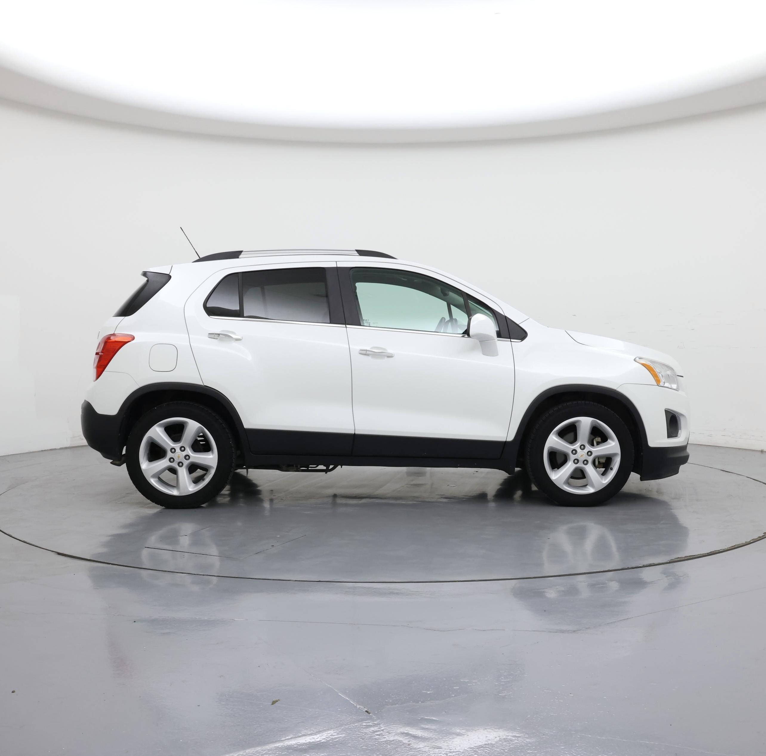Thumbnail: 2015 Chevrolet Trax - 7