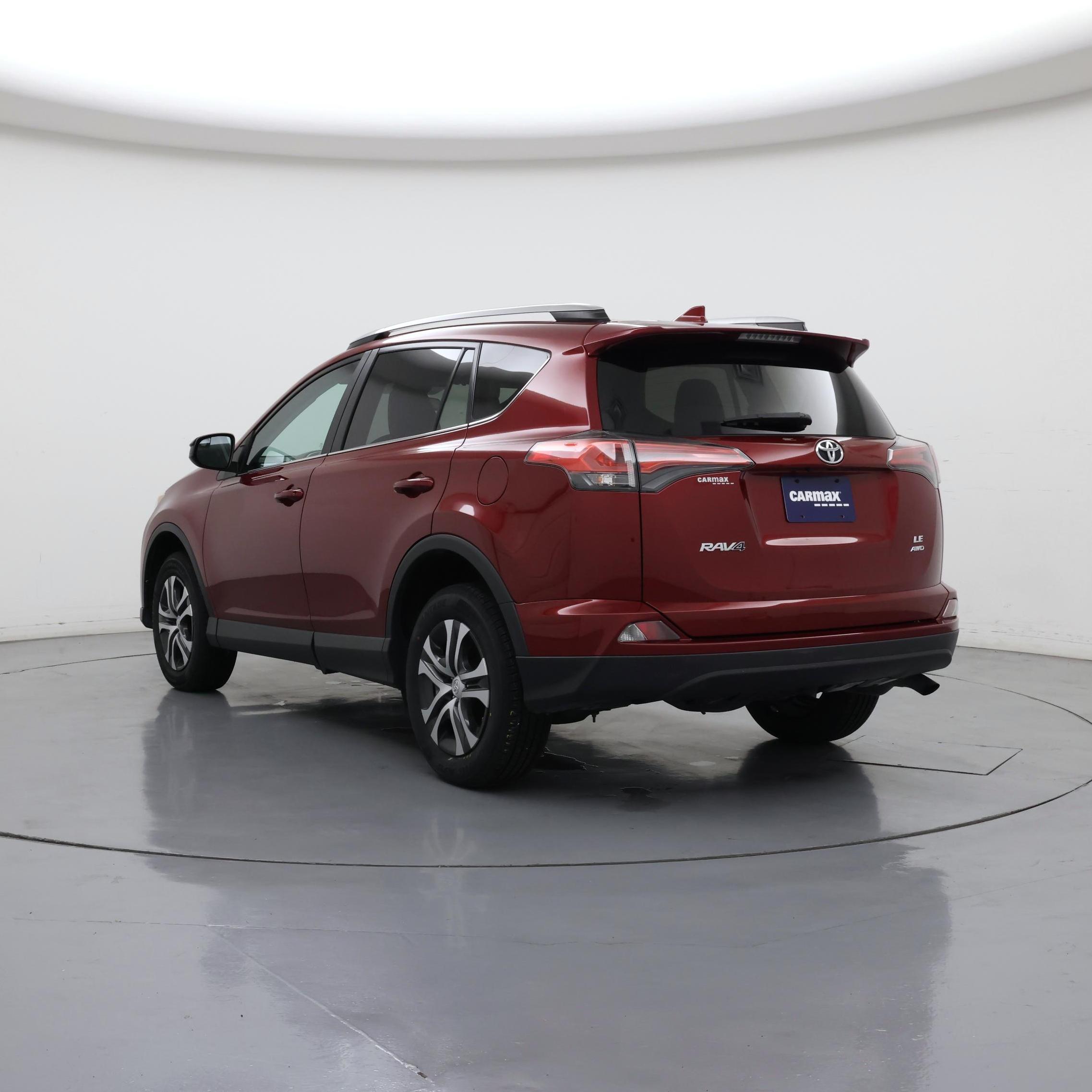 Thumbnail: 2018 Toyota RAV4 - 2