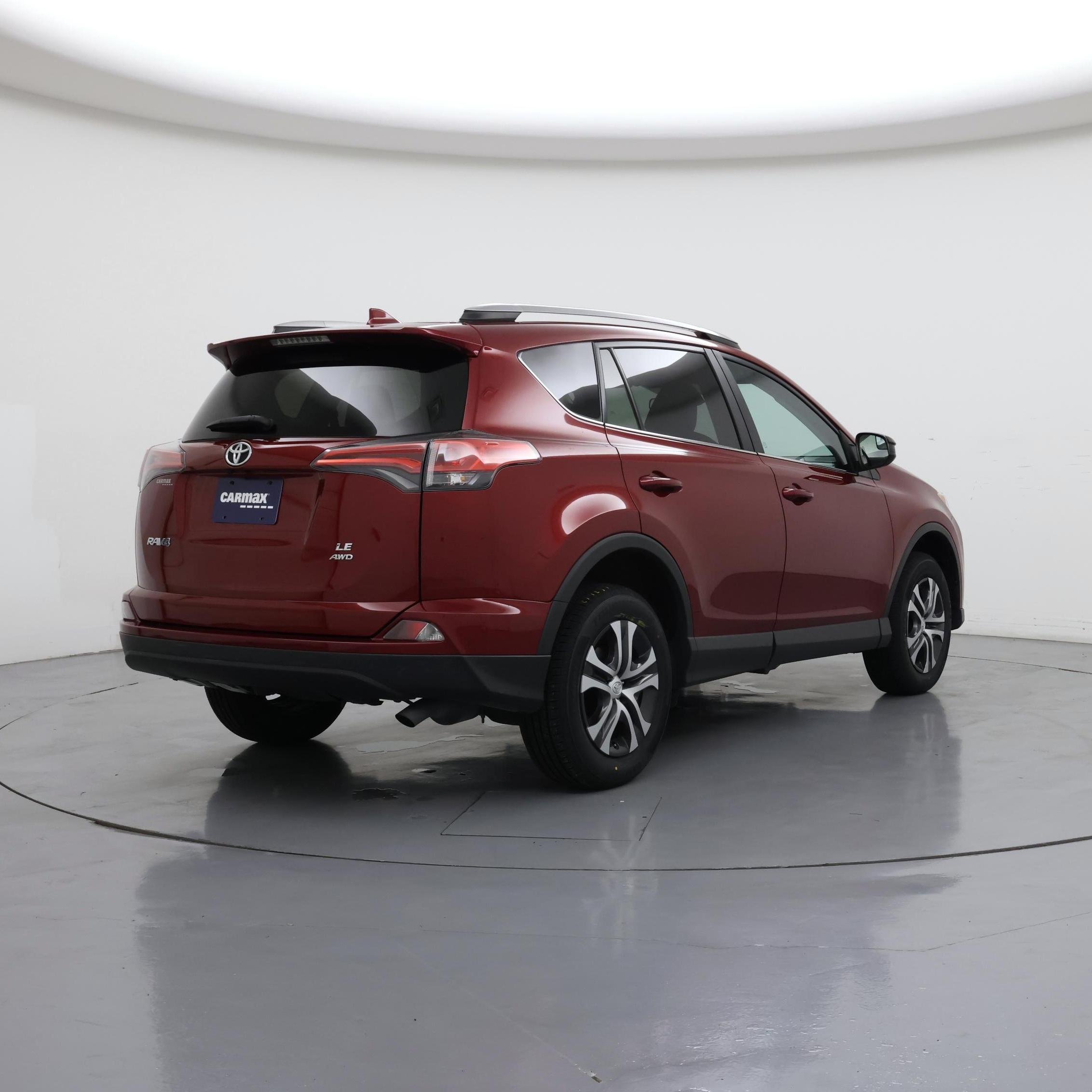 Thumbnail: 2018 Toyota RAV4 - 8