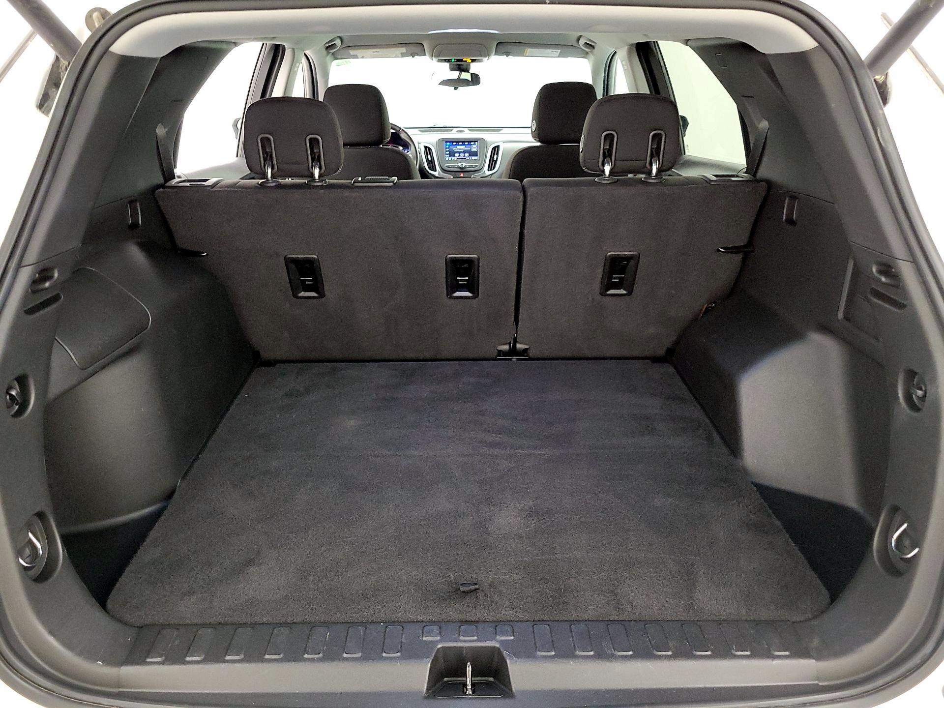 Thumbnail: 2020 Chevrolet Equinox - 20