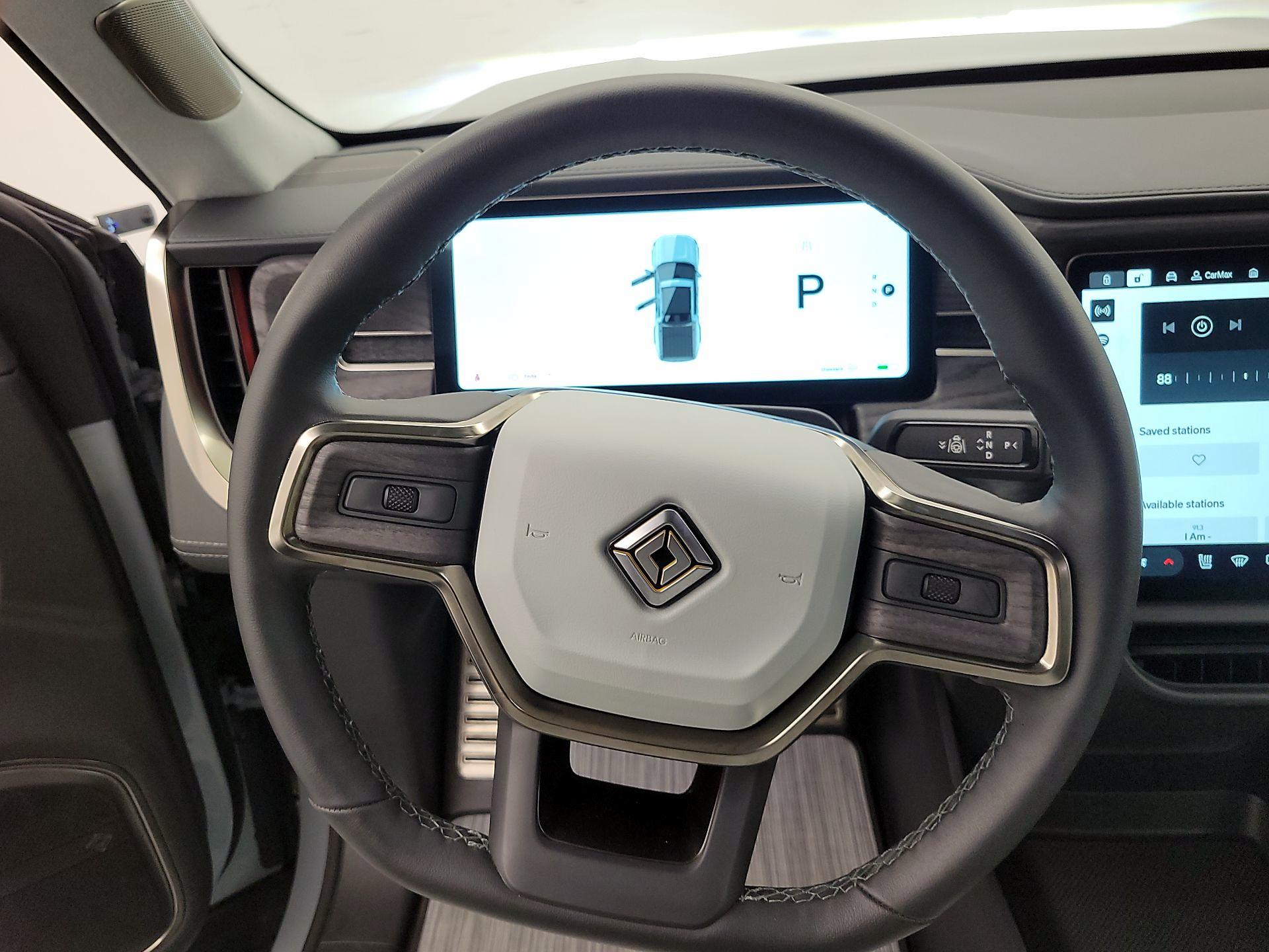 Thumbnail: 2023 Rivian R1T - 10