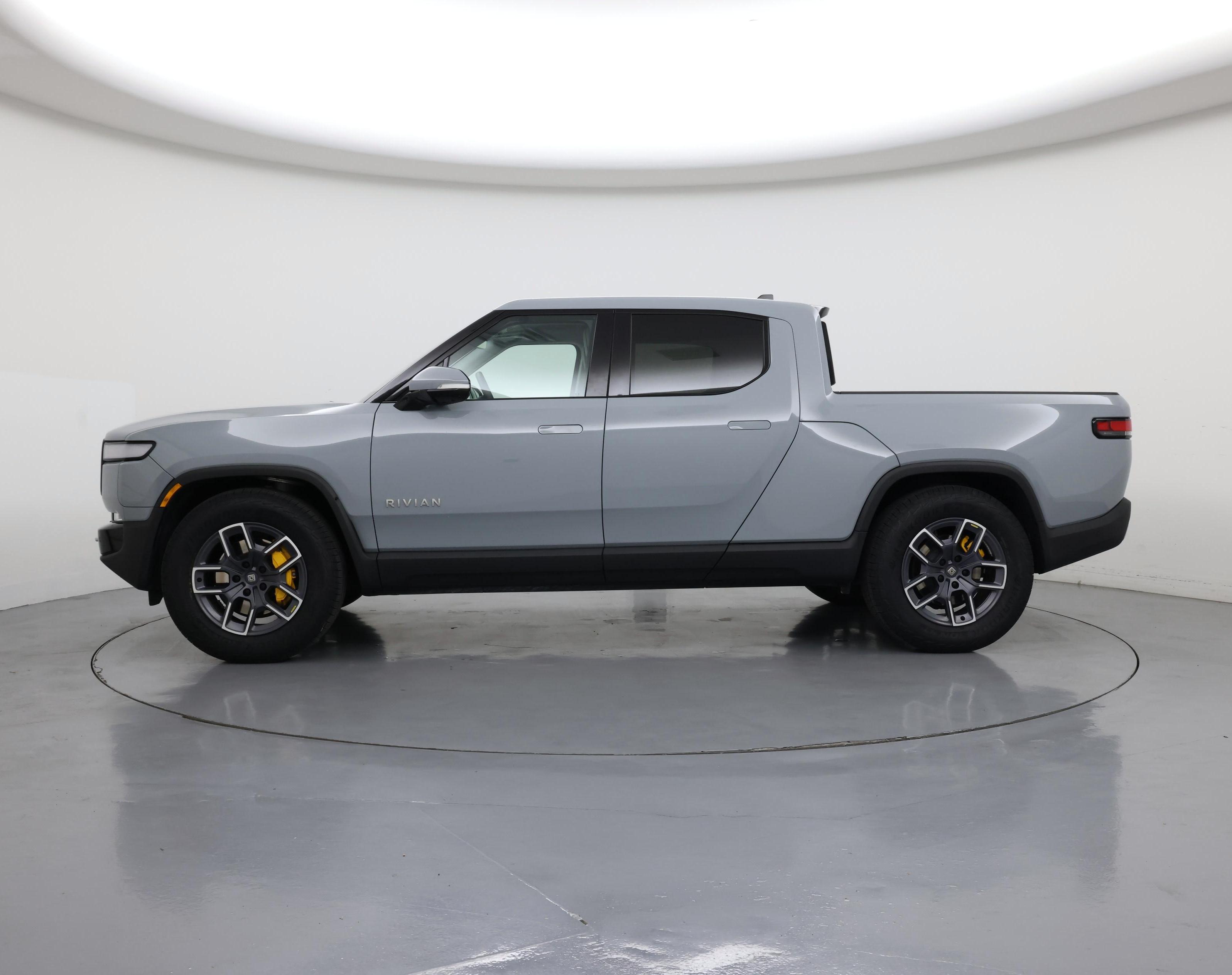 Thumbnail: 2023 Rivian R1T - 3