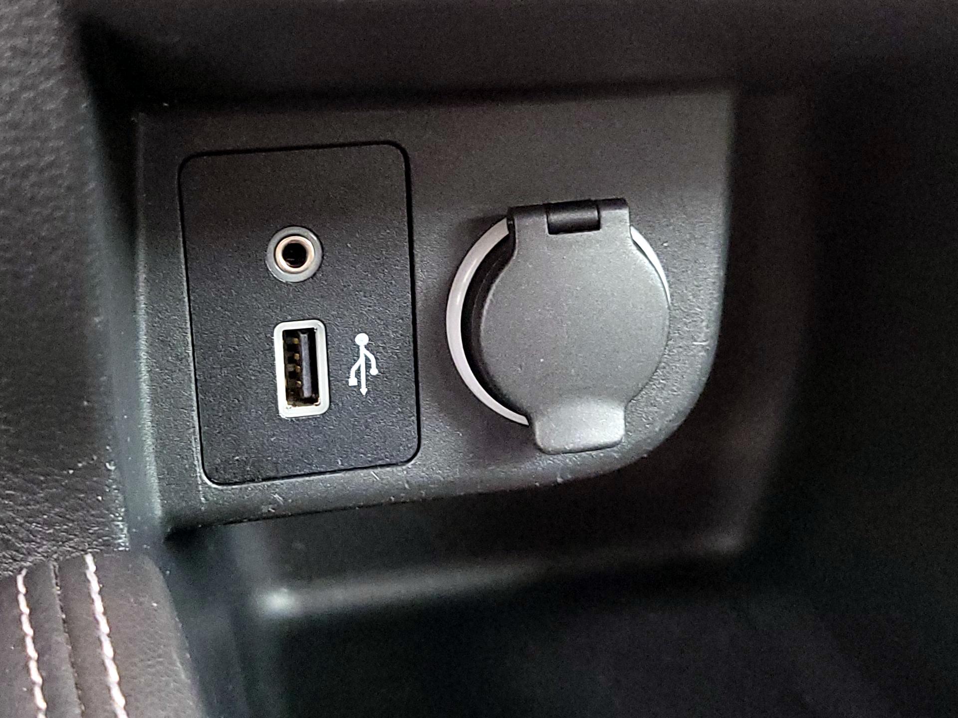 Thumbnail: 2020 Nissan Kicks - 17