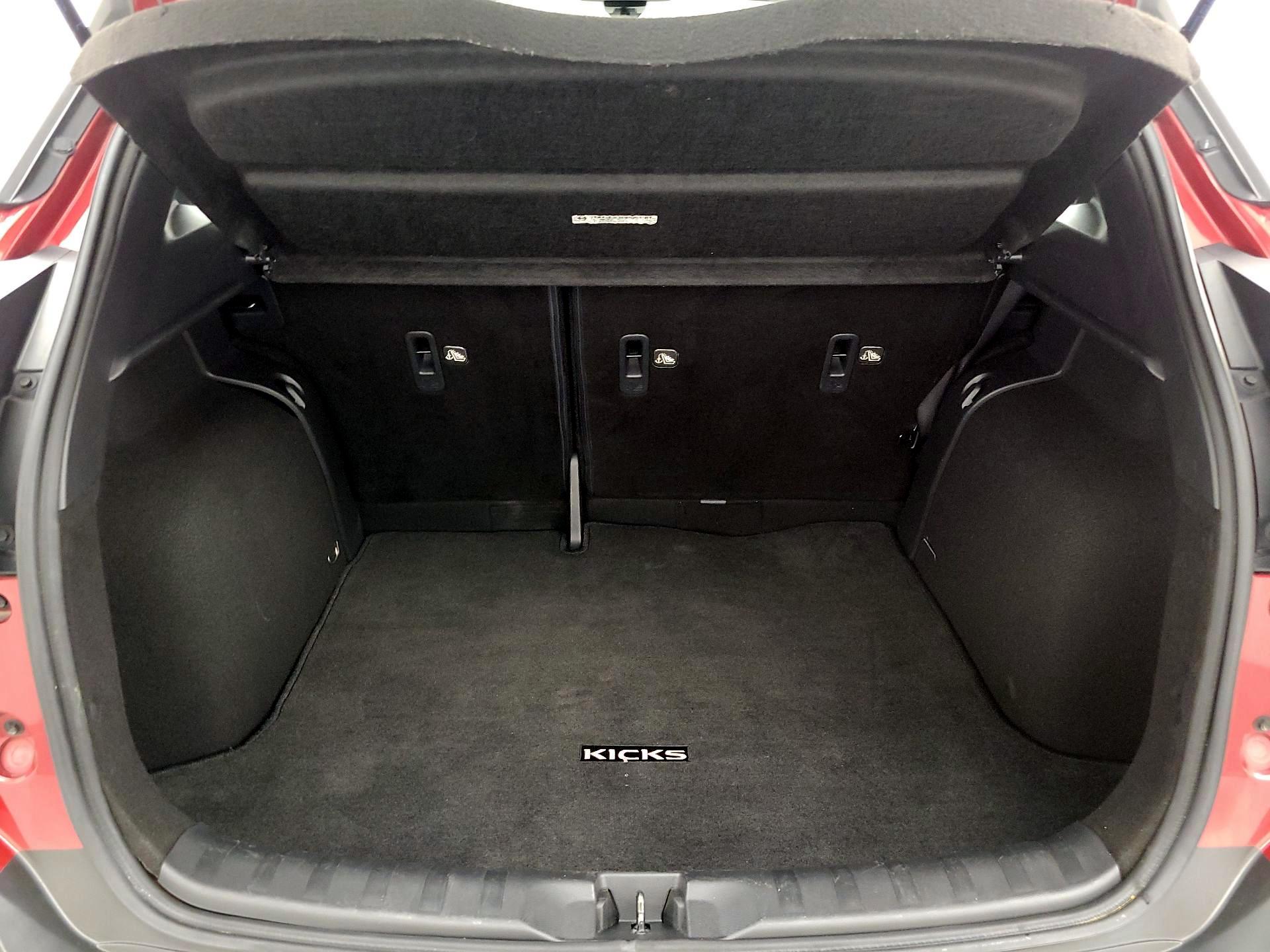 Thumbnail: 2020 Nissan Kicks - 19