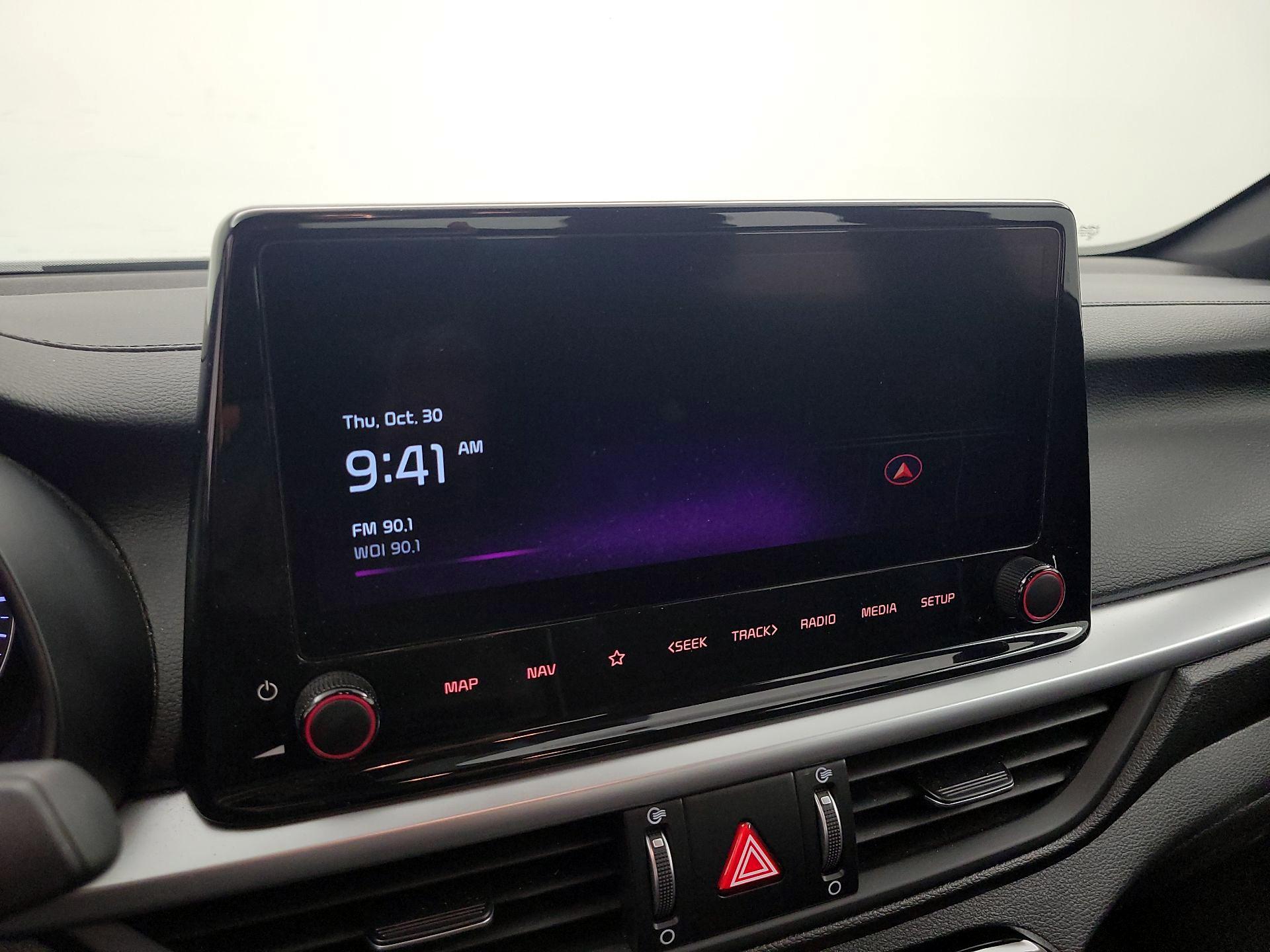 Thumbnail: 2024 Kia Forte - 16