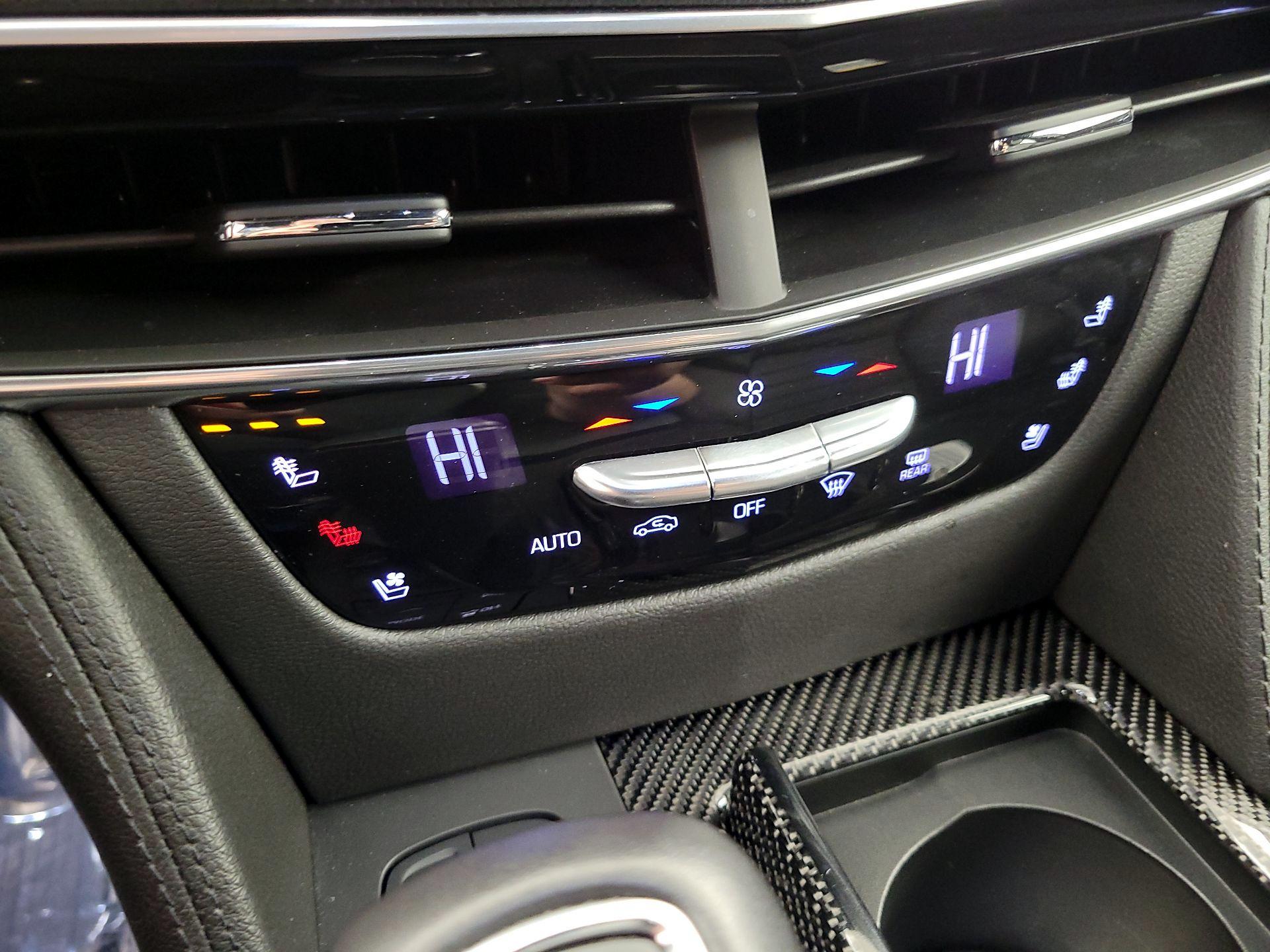 Thumbnail: 2019 Cadillac CT6 - 17